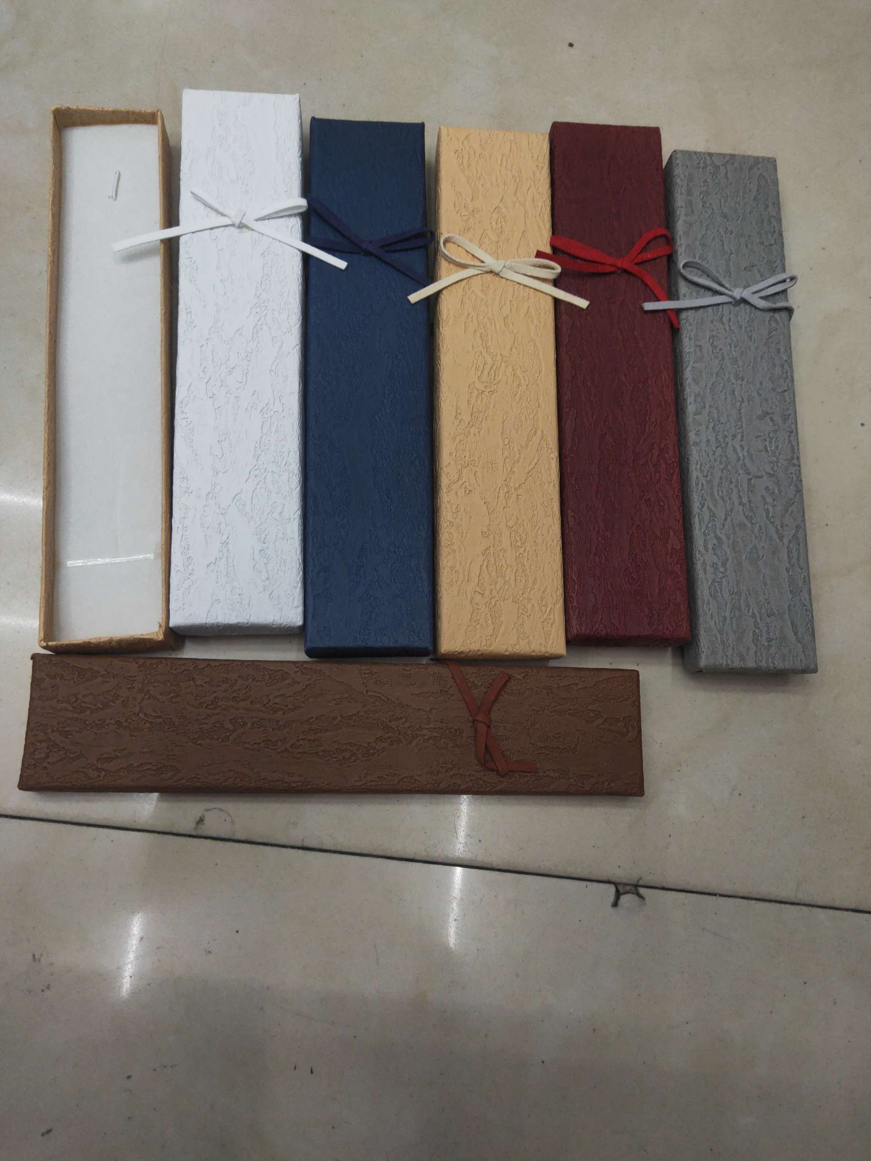 Accessory box Item Picture