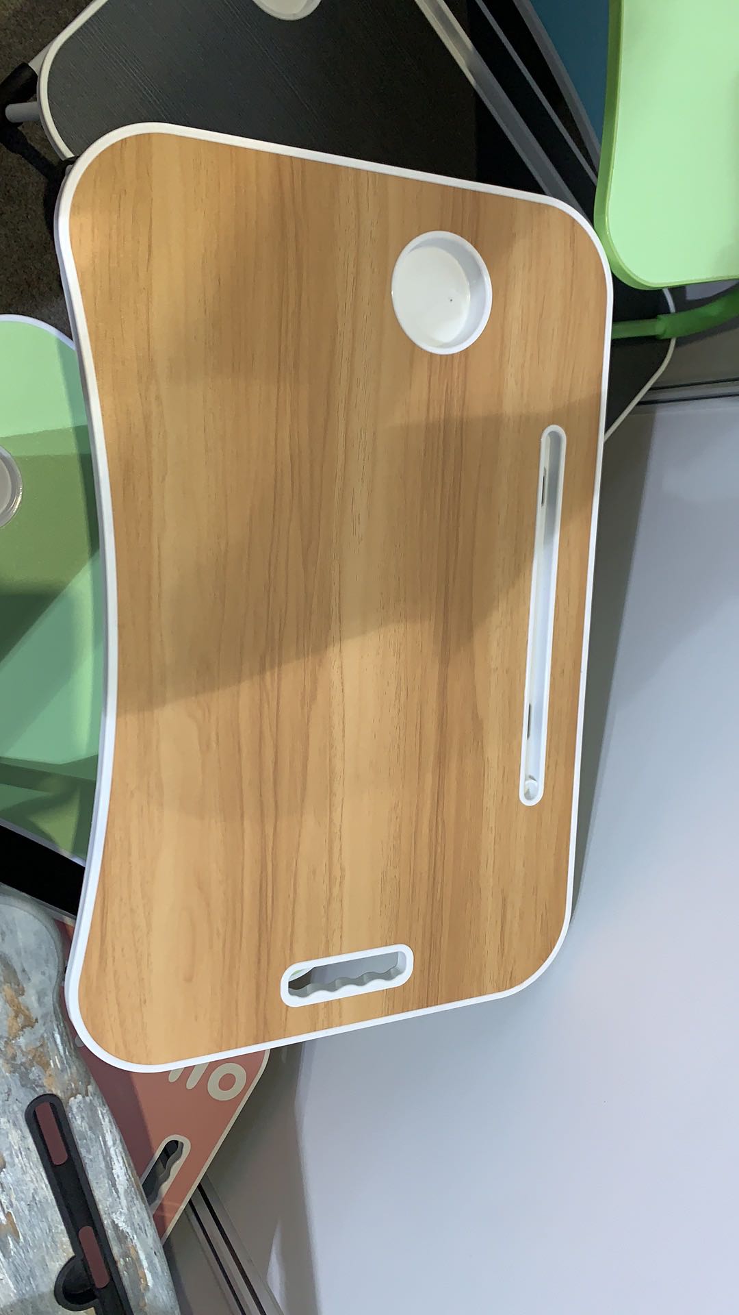 Plain folding table thumbnail