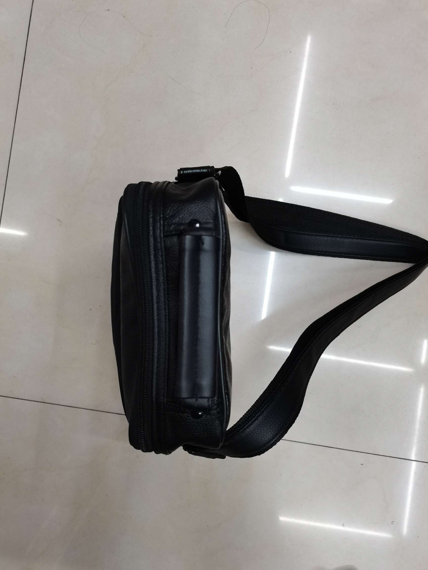 Men's and women's multi-functional casual bags, leather crossbody bags, crossbody bags, single-shoulder bags, mobile phone bags details Picture