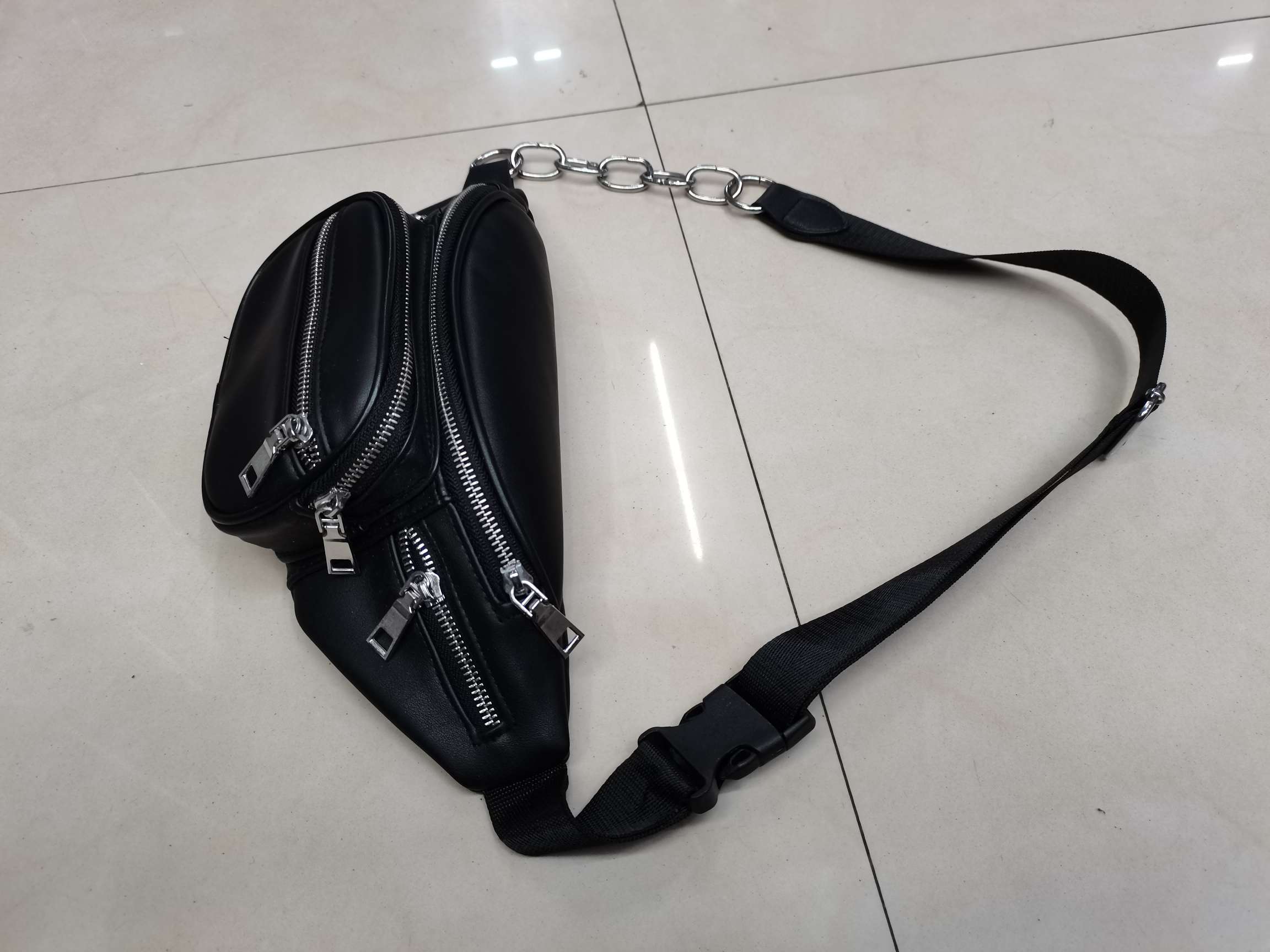 Fashionable multi-functional waist bags for both men and women, side-hanging bags, mobile phone bags, and coin purses Specification image