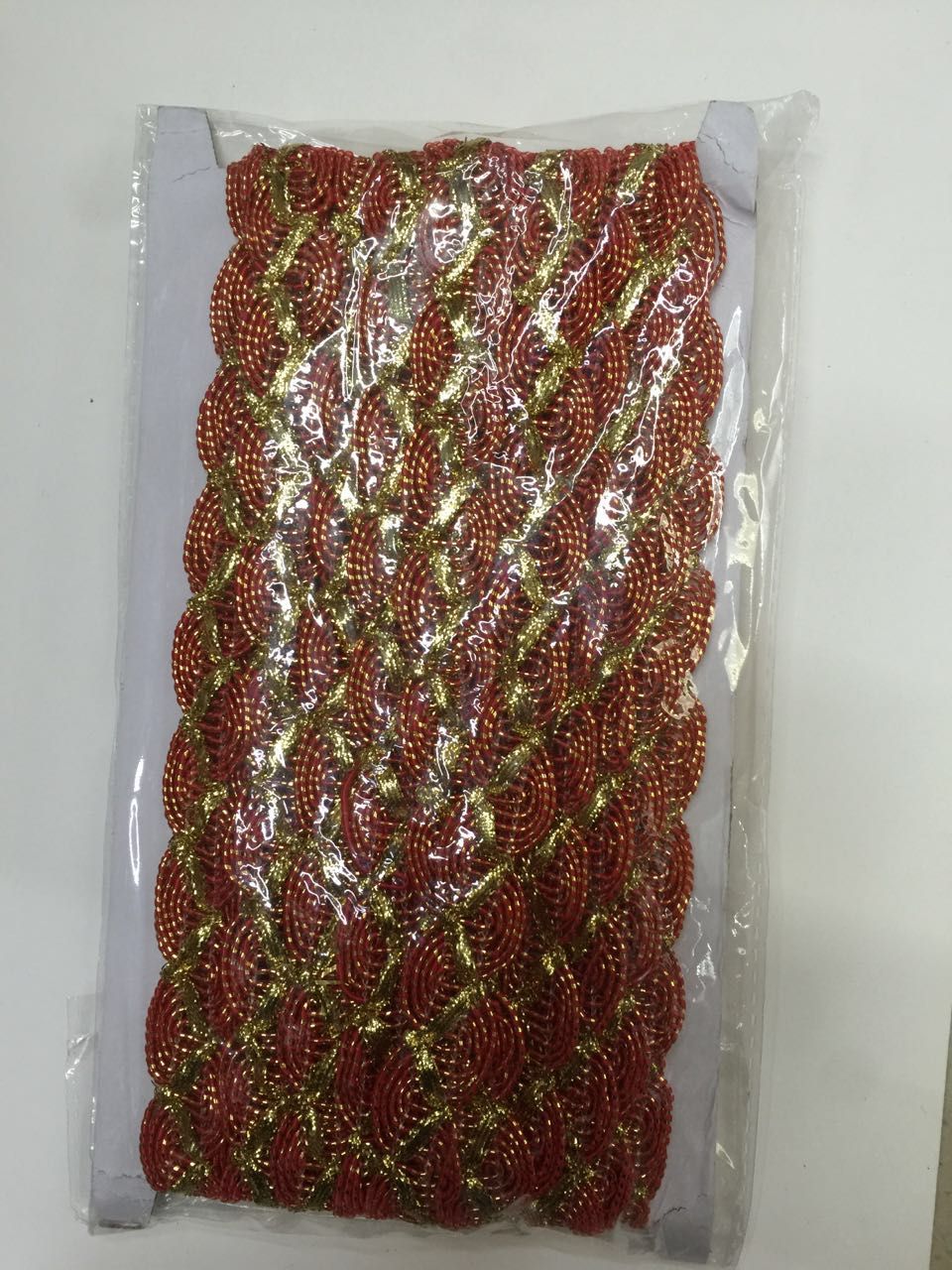 15-yard S-shaped lace detail image 3
