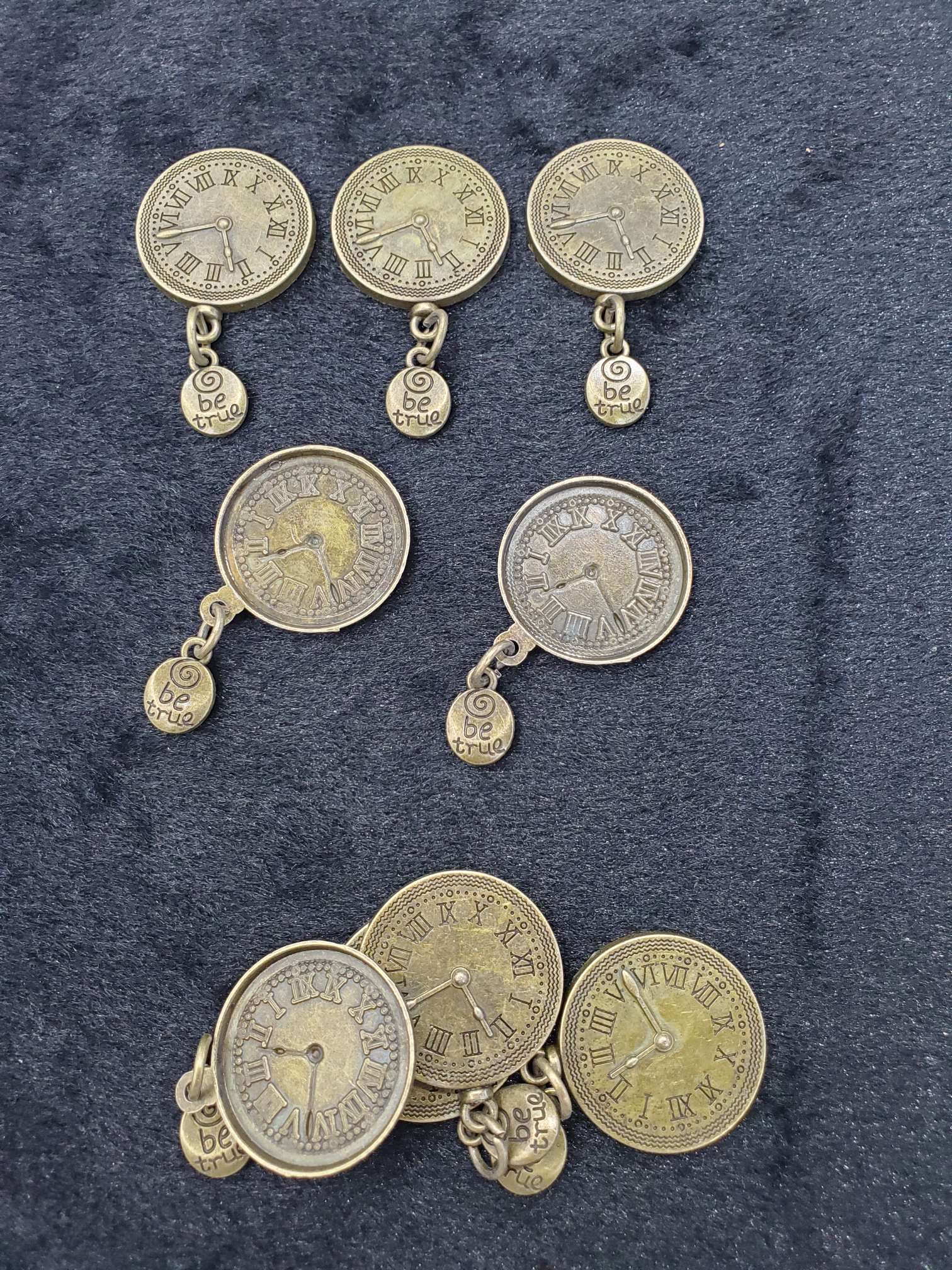 Alloy accessories, clothing accessories, jewelry accessories, notebook accessories, pendants, tags, wall clocks