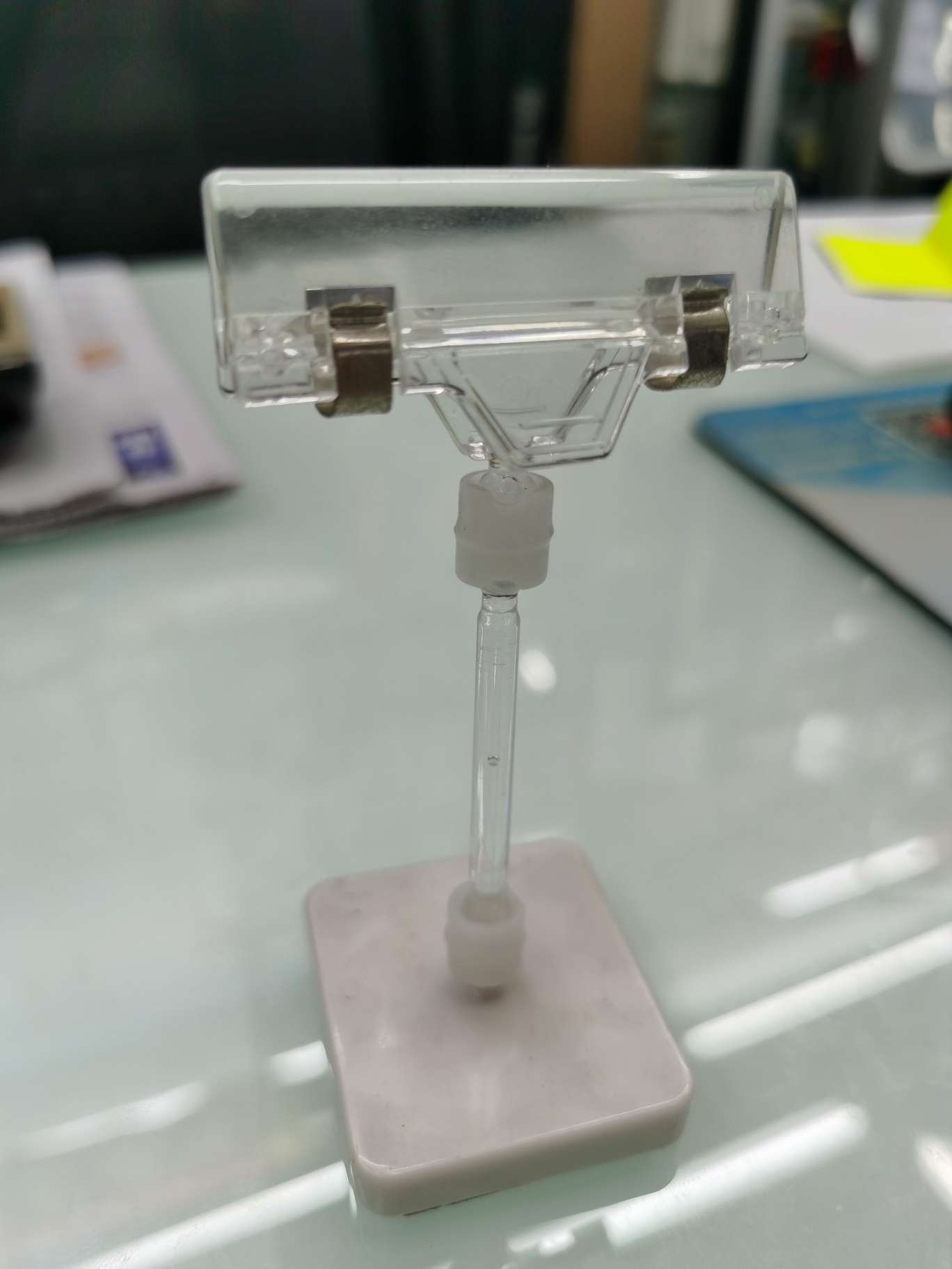 Rectangular magnetic base clip L1-1 thumbnail
