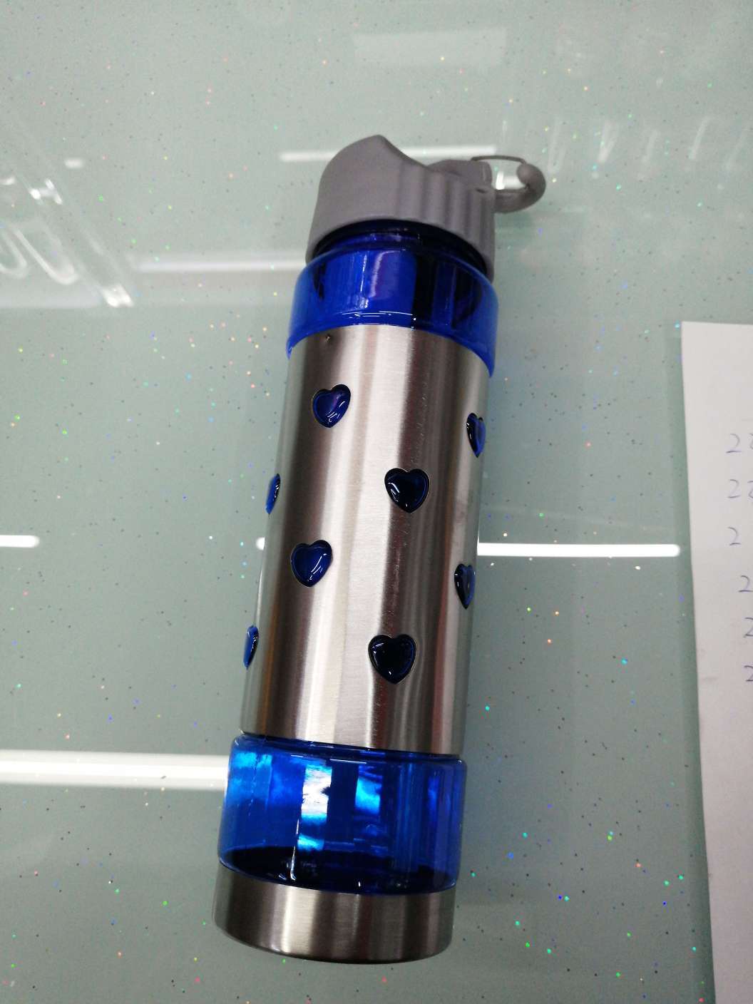 深绿色运动水壶随身携带水壶详情6