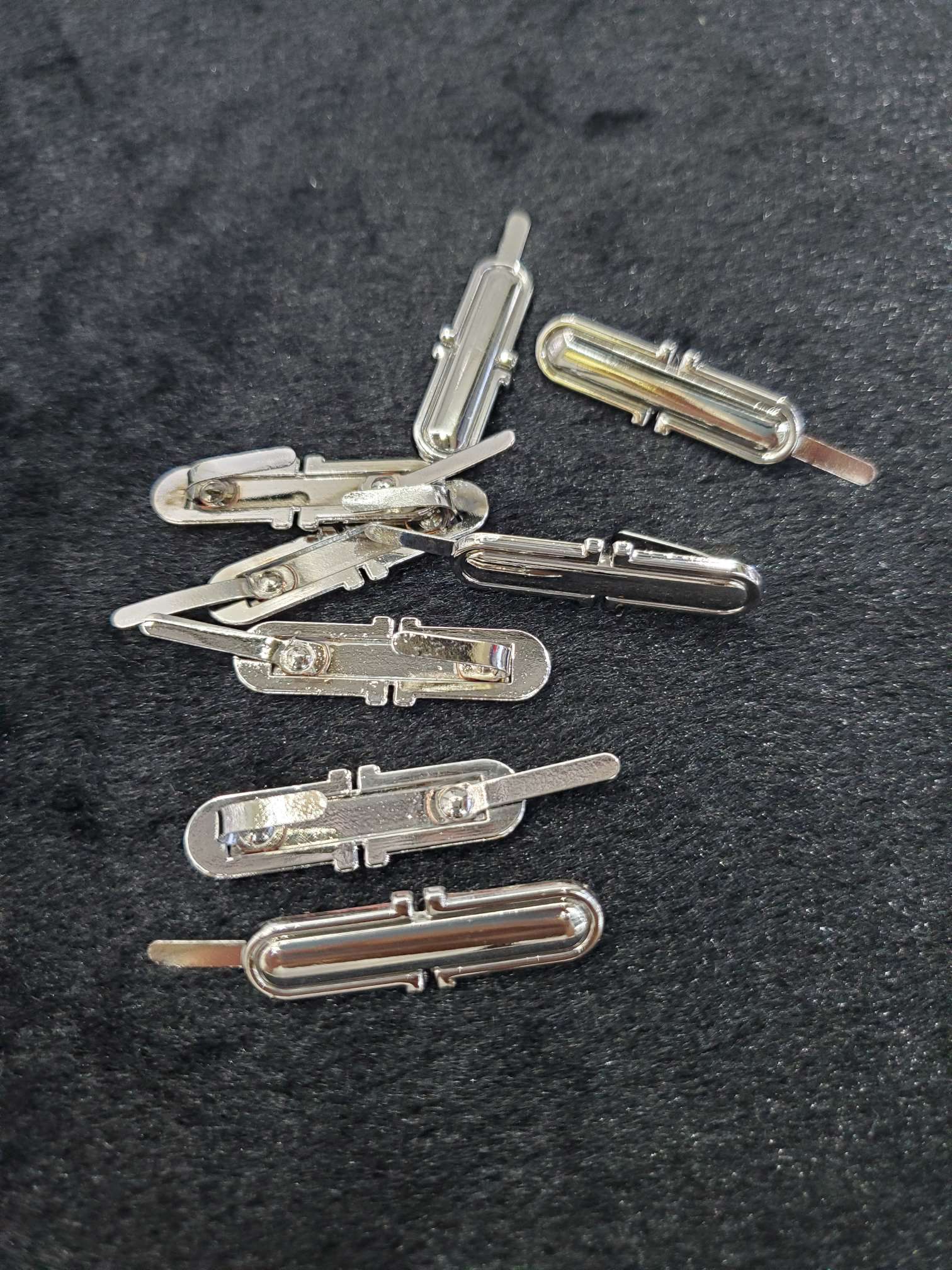Alloy accessories, clothing accessories, jewelry accessories, notebook accessories, pendants, tags, 3-pin buttons, 11