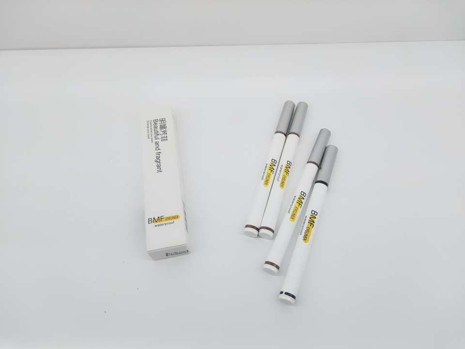 Quick-Dry Non-Smirk Waterproof Dark Black Eyeliner undefined