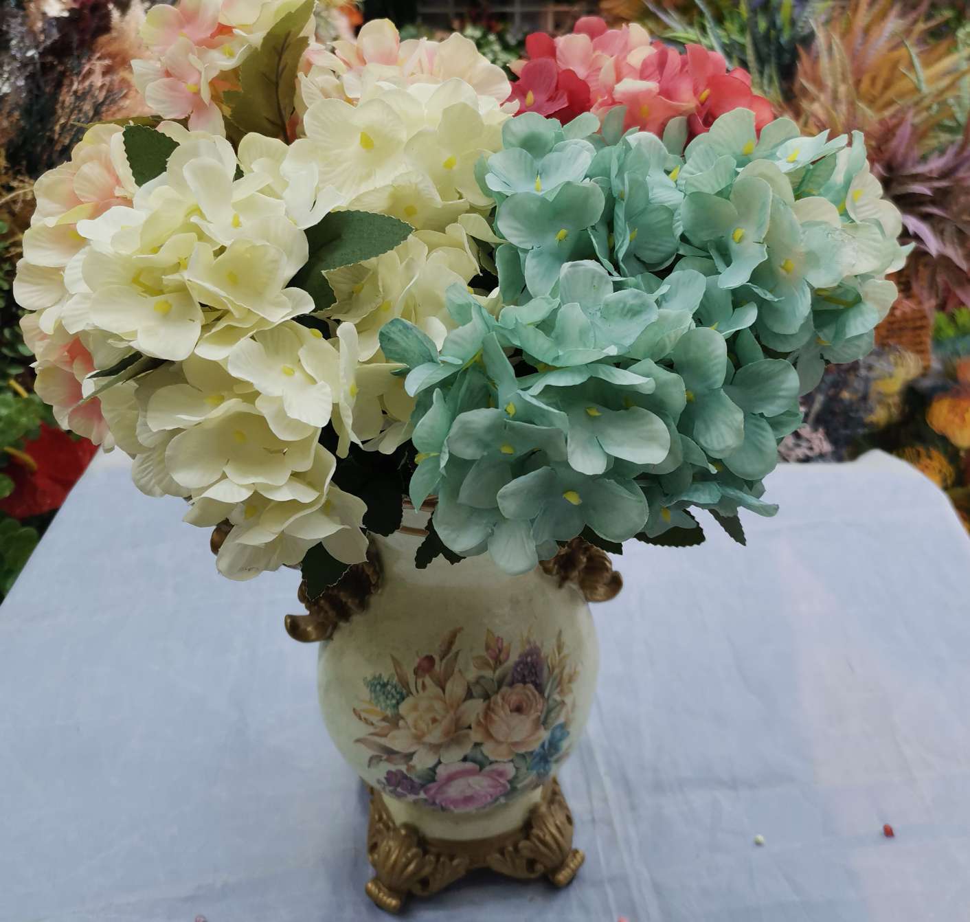 Simulated European hydrangea violet detail image 5