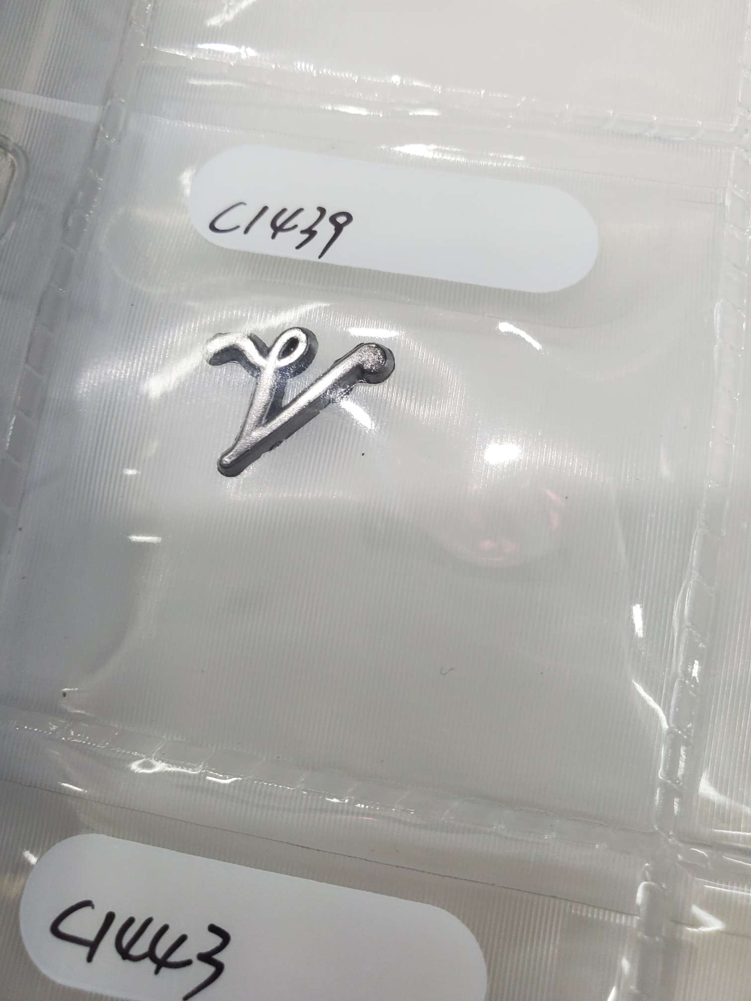 Alloy accessories, alloy hot stamping and decoration, c1439 alloy accessories are widely used in clothing, shoes, hats and accessories details Picture