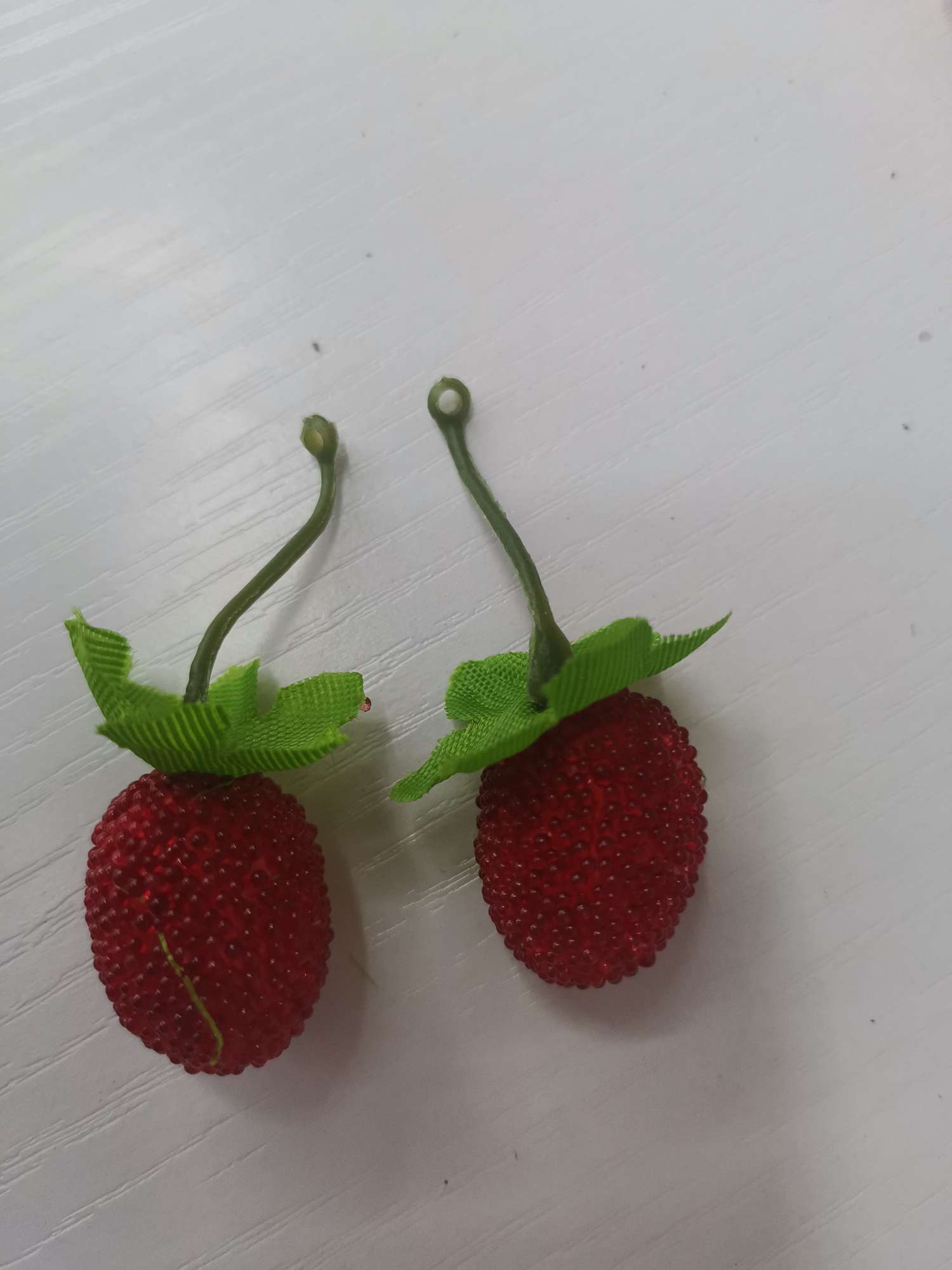 2.5cm圆草莓细节图