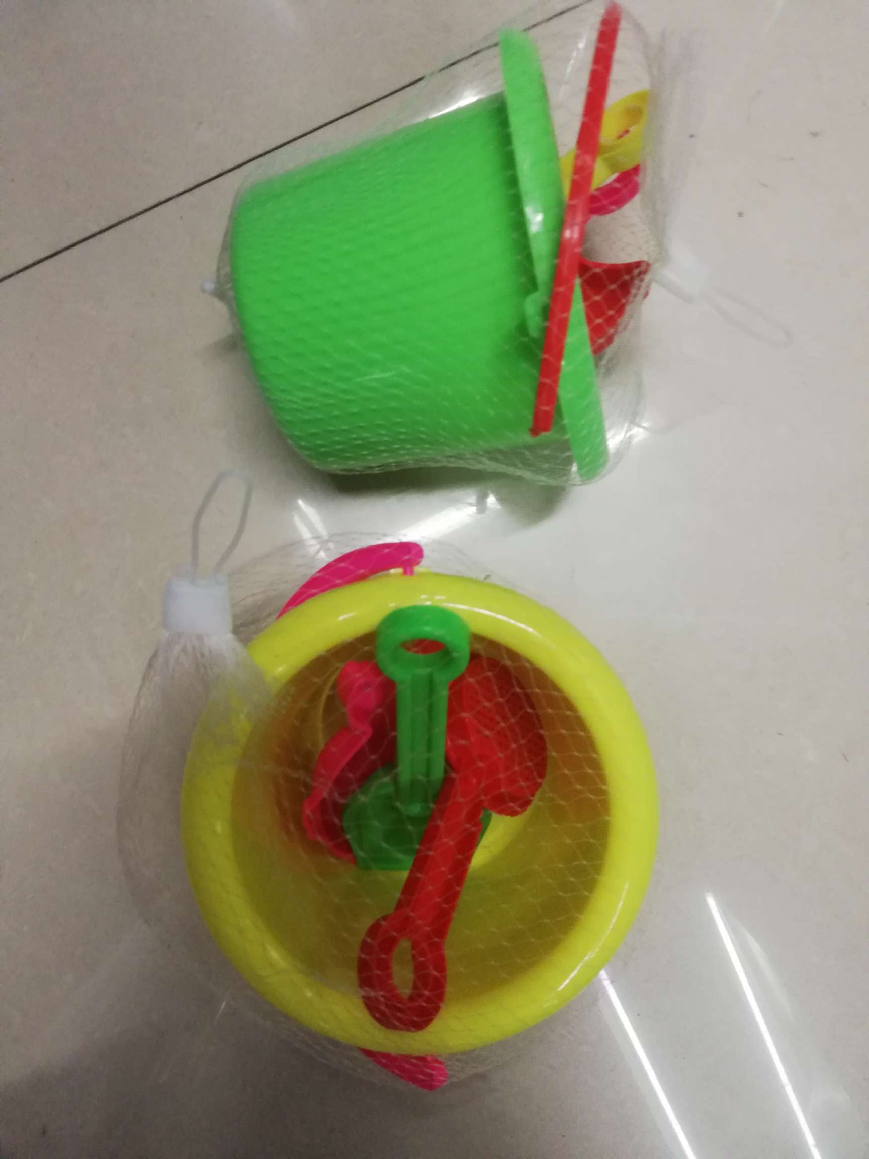 小沙滩桶