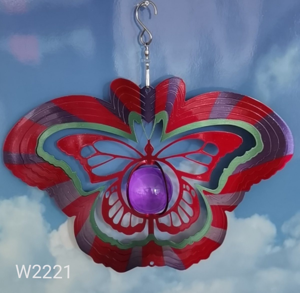 The butterfly turns with the ball thumbnail