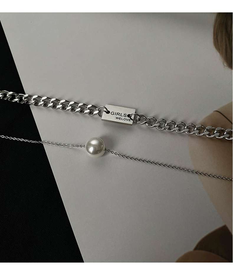 Double-layer alloy necklace in European and American style detail image 1