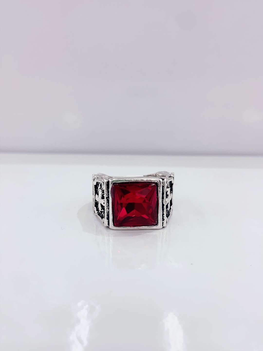 Square crystal ancient silver men's ring Square crystal ancient silver Korean trend ring