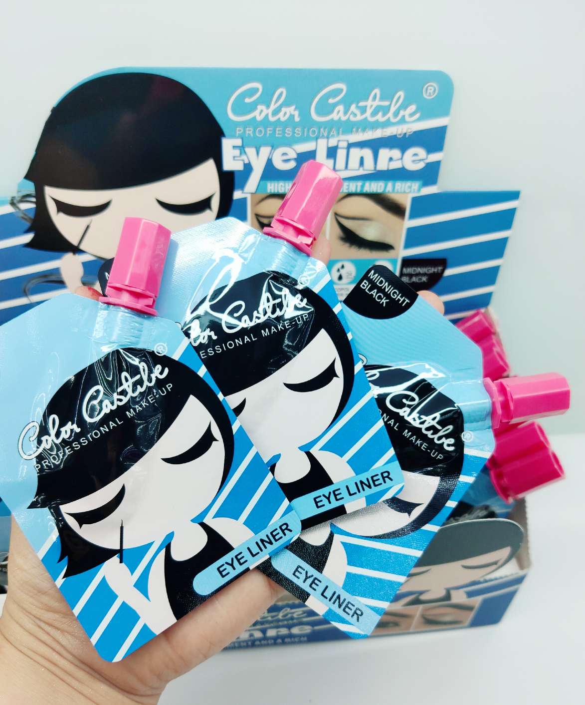 Little girl's waterproof black eyeliner liquid Application Scenario