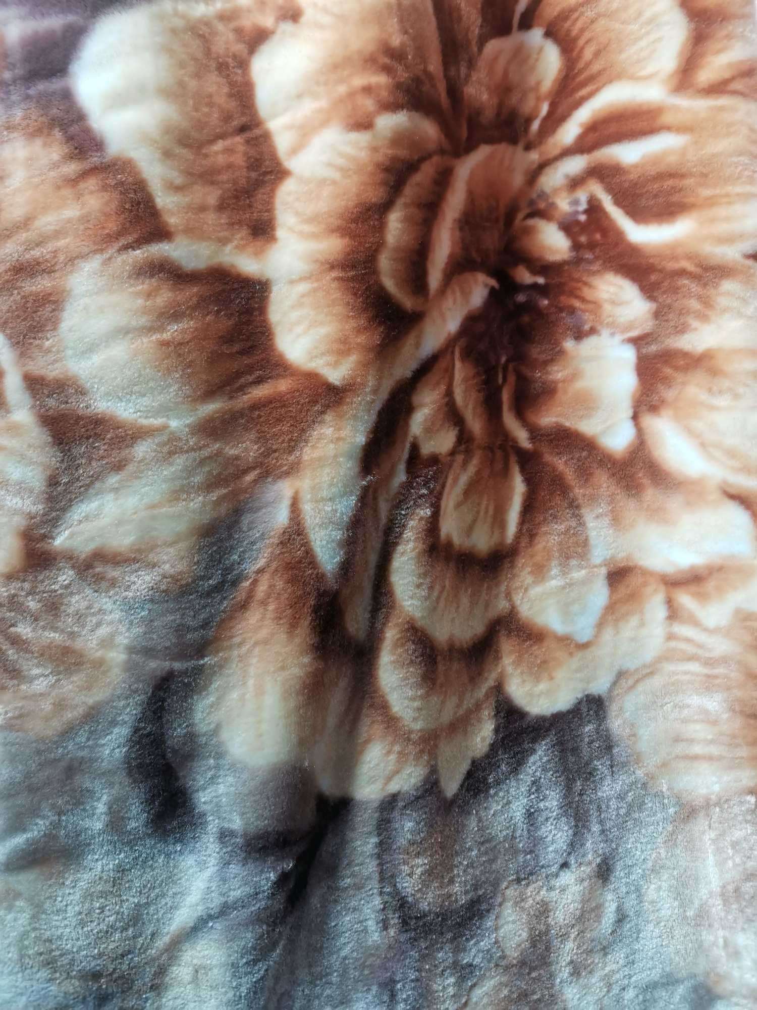 Blooming Raschel Blanket