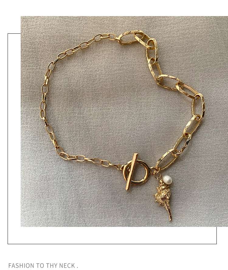 سلسلة معدنية متموجة من السلسلة المعدنية في شوارع أوروبا وأميركا detail image 5