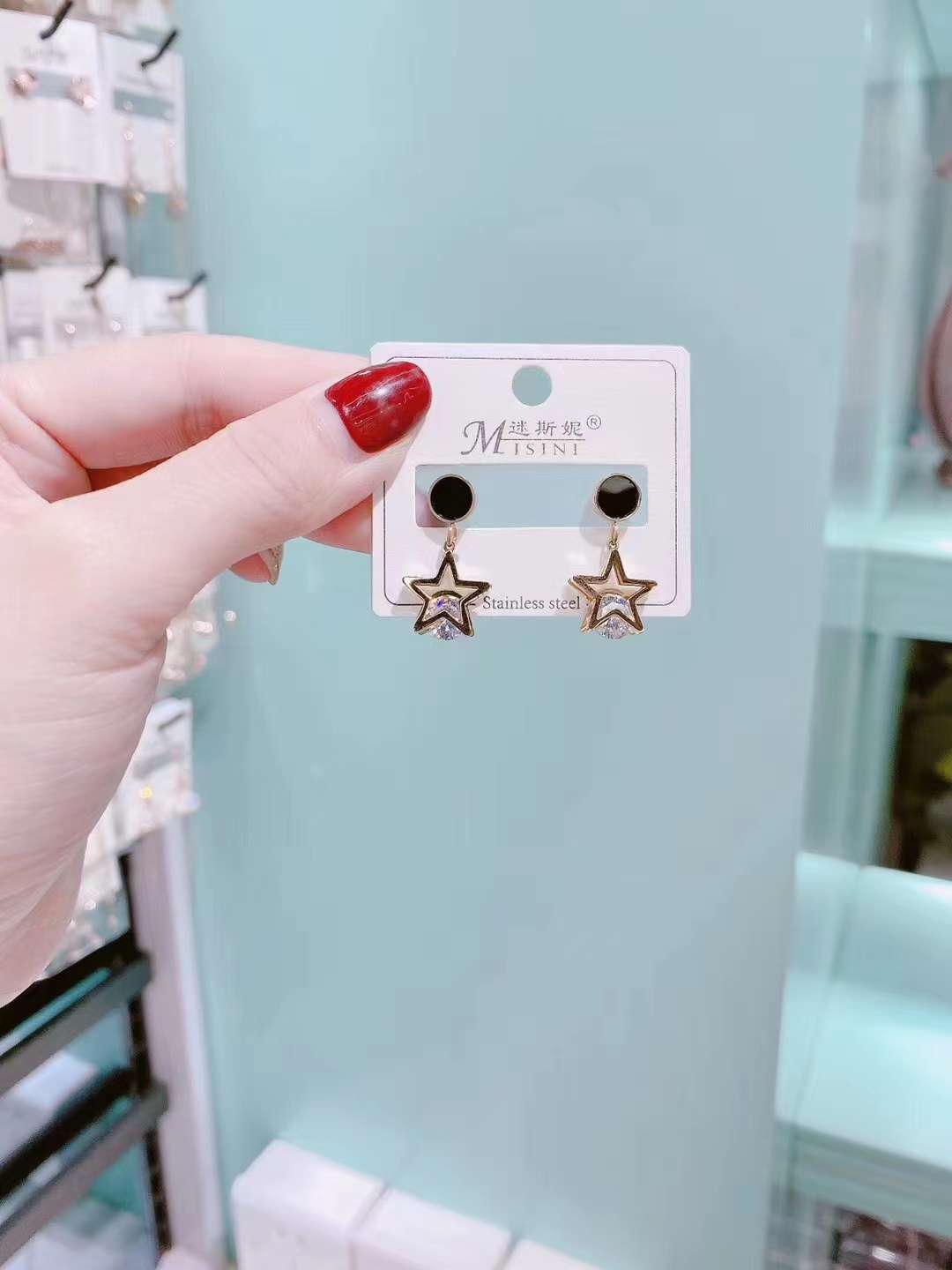 钛钢防过敏超强保色耳环