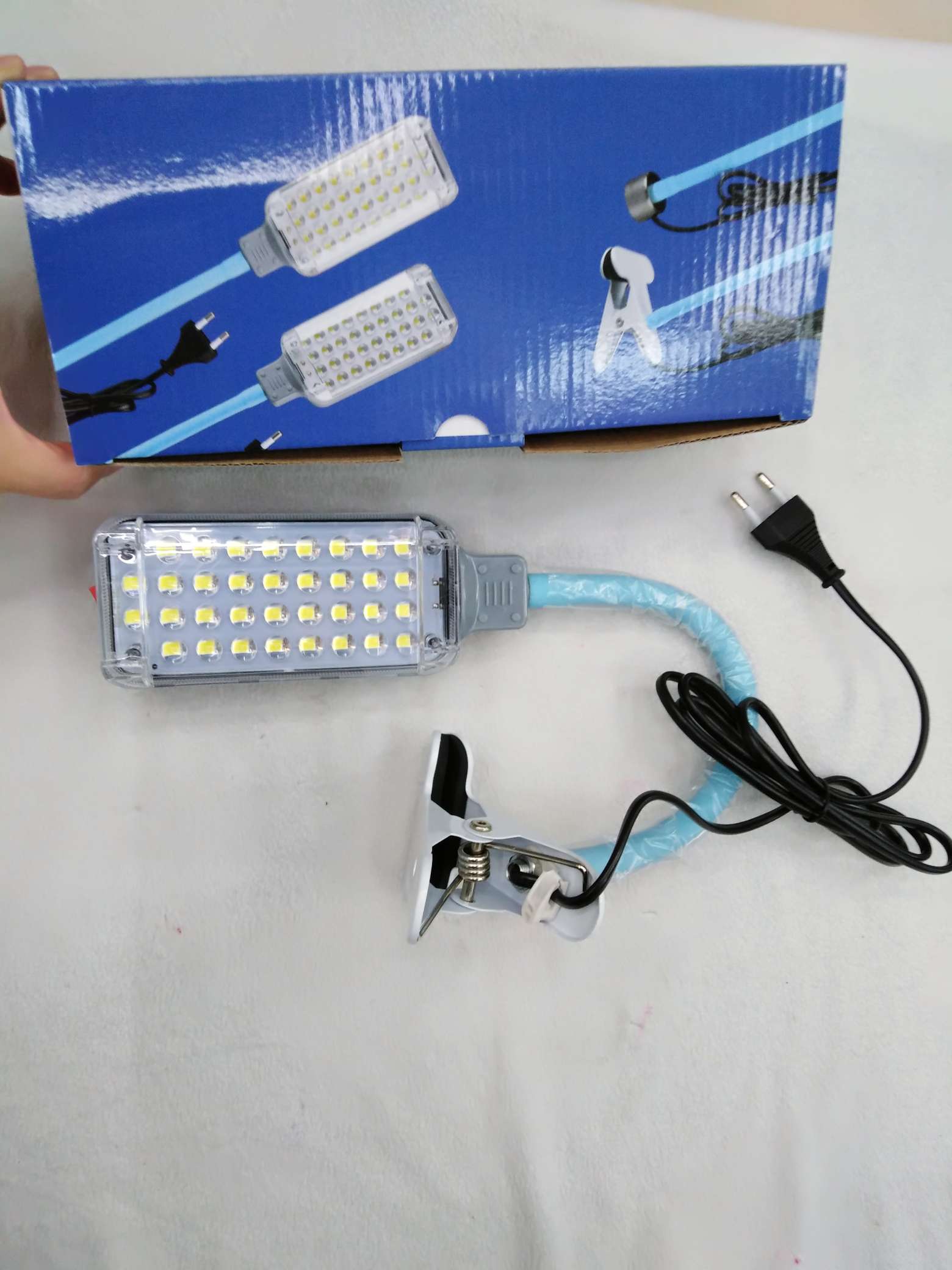 828软款夹子灯，一件60pcs白底实物图