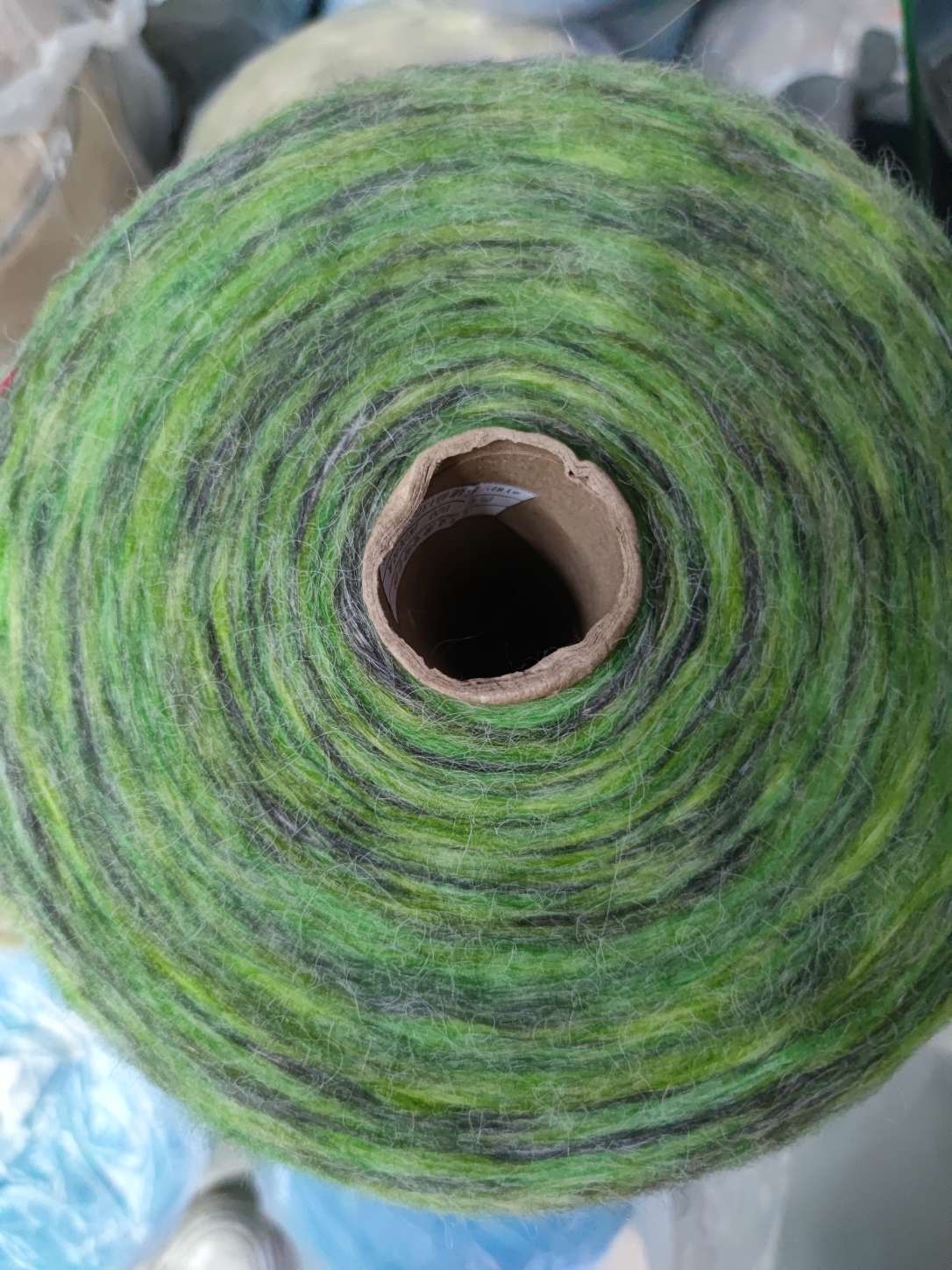 Luxury color yarn 3.3 graded wool  yarns thumbnail