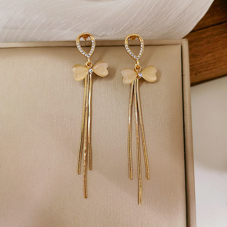 Cat-eye tassel earrings female 2020 new Korean tide earrings sterling silver silver needle earrings temperament female earrings drop long