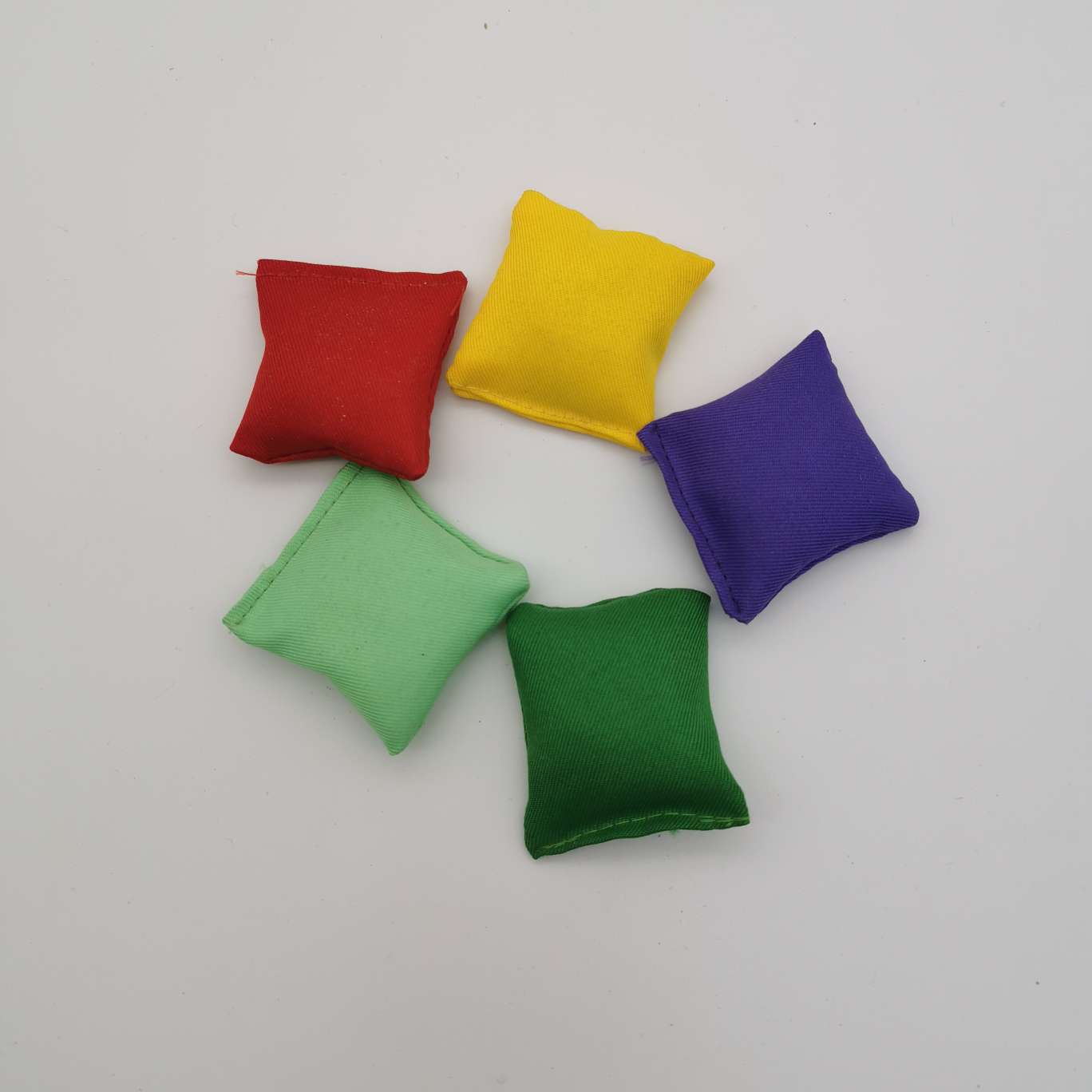 厂家批发彩色帆布沙包 幼儿园投掷玩具游戏儿童沙包 可来图样定制 7cm小沙包图