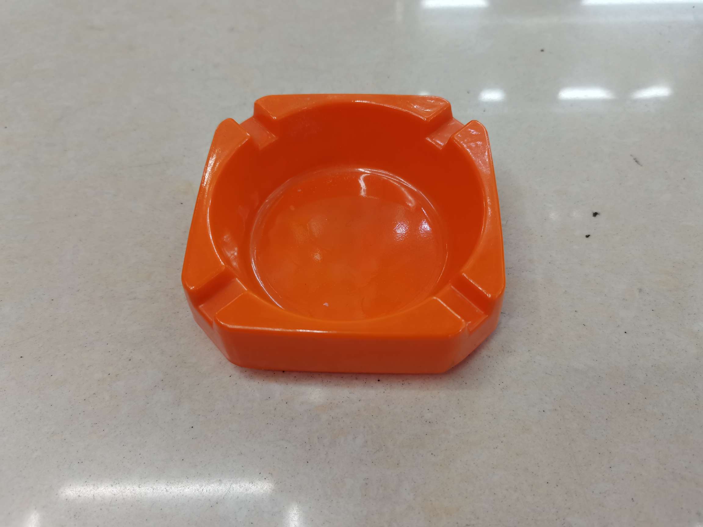 06烟灰缸产品图