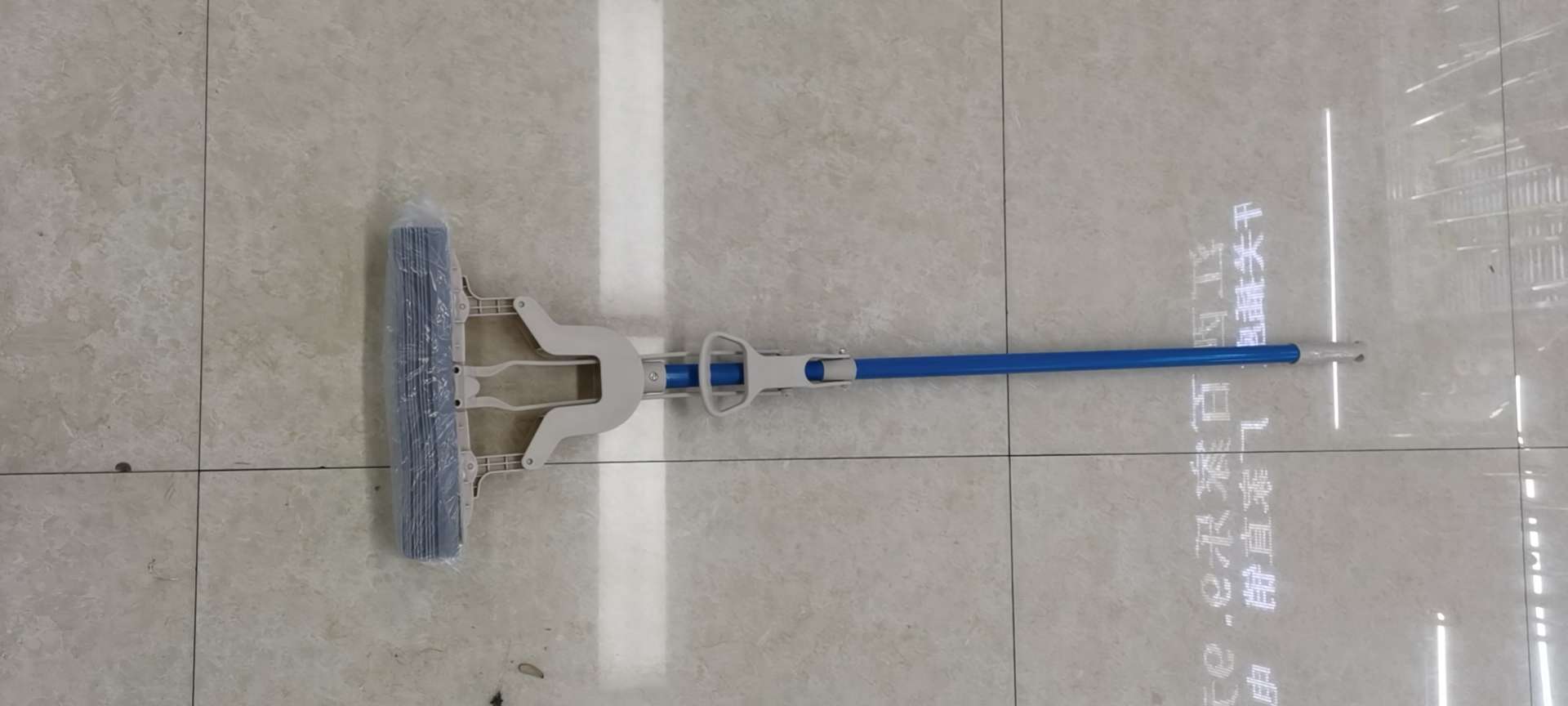 Water-absorbing sponge mop head, folding household rubber cotton mop, lazy person's floor mop, rotating hand wash, dry and wet dual-purpose details Picture