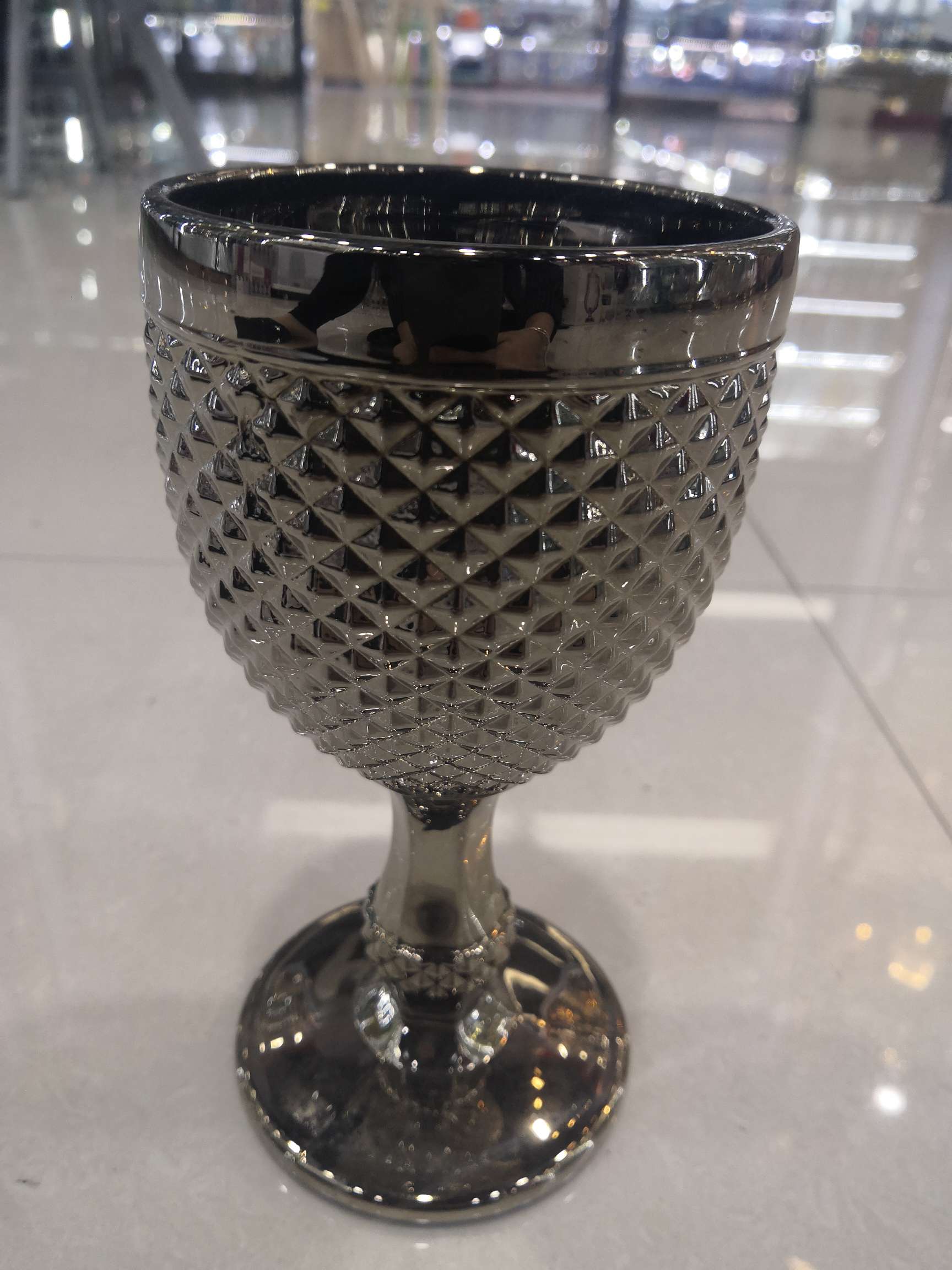 Manufacturers Direct Sales Of High-Grade European Creative Relief Glass Glass Cups Application Scenario