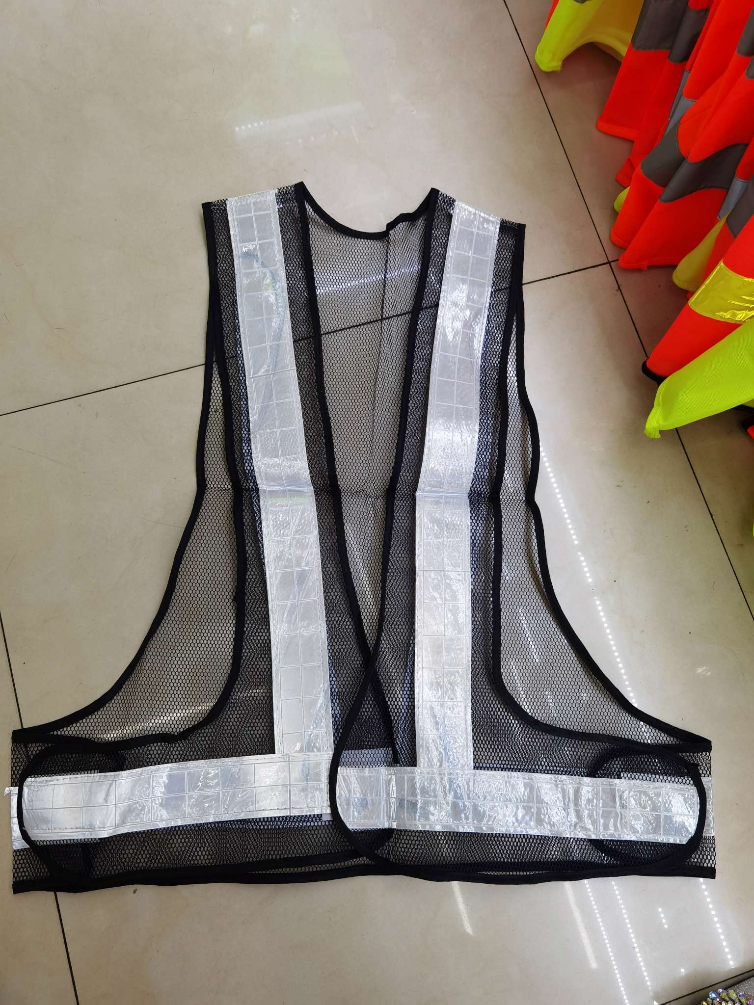 Reflective Vest With Triangulated Mesh Application Scenario