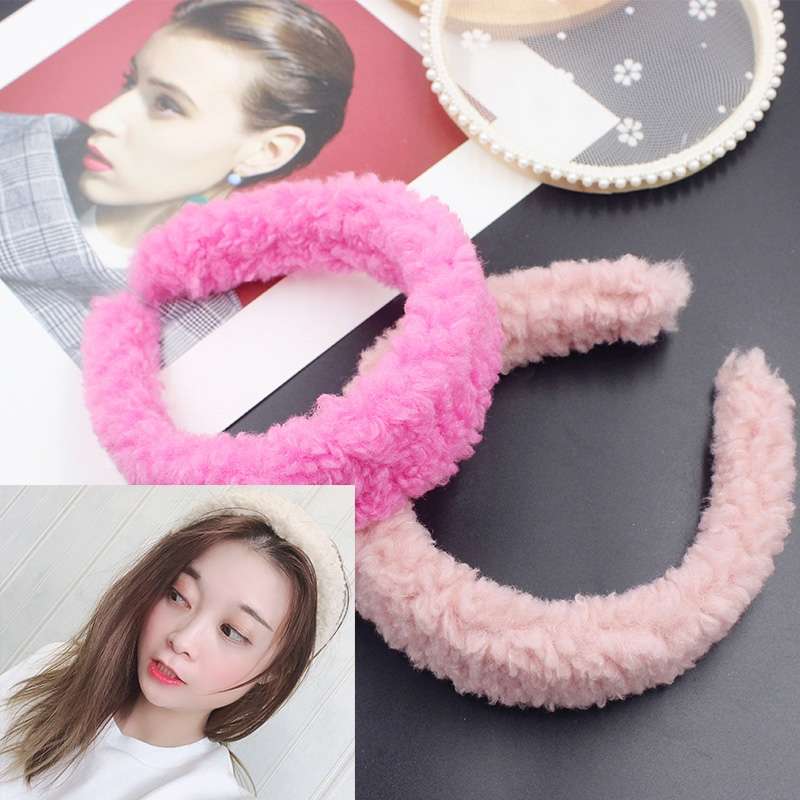 Internet Girls All The Headdress full figure