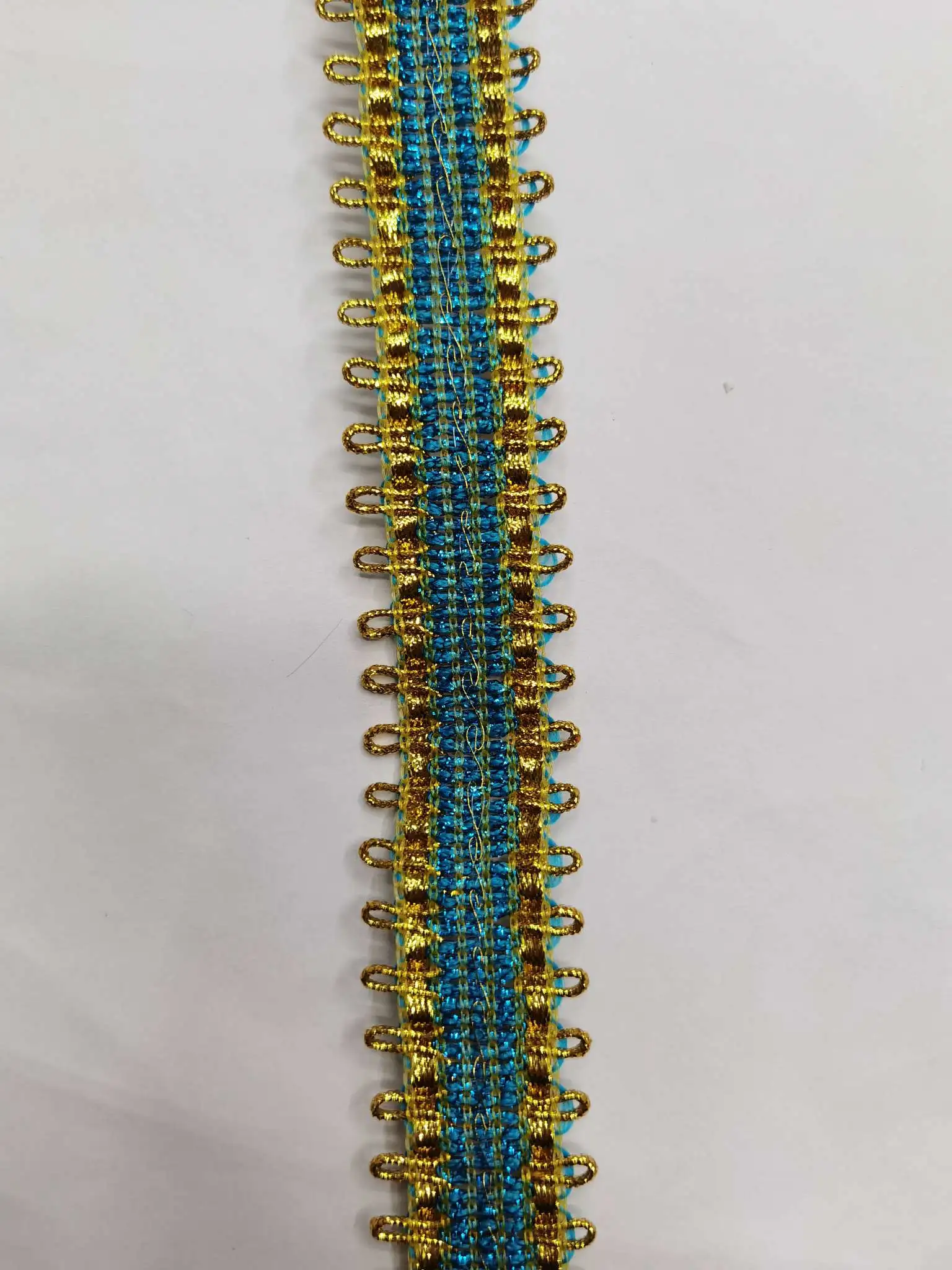 Sequined double-sided pagodas detail image 1