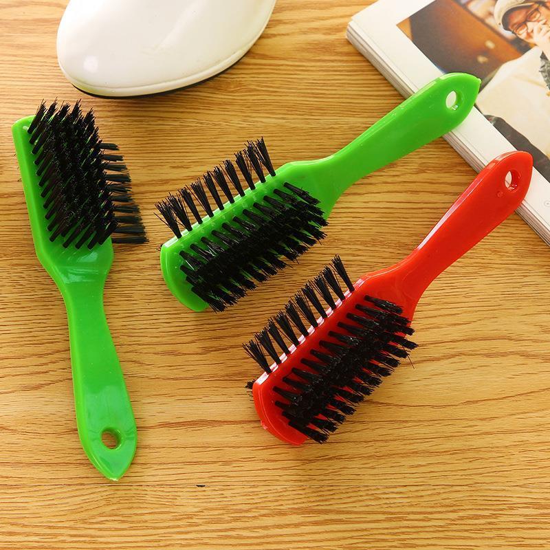 Several plastic shoe polish brushes, plastic handles, household shoe upper cleaning brushes, and shoe polish tools detail image 2