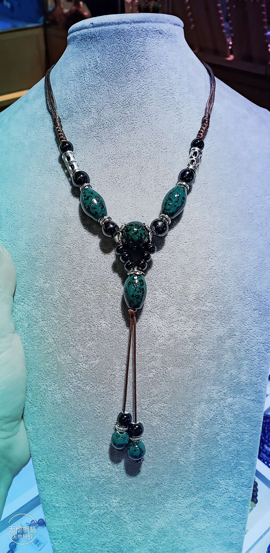 时尚款毛衣链产品图