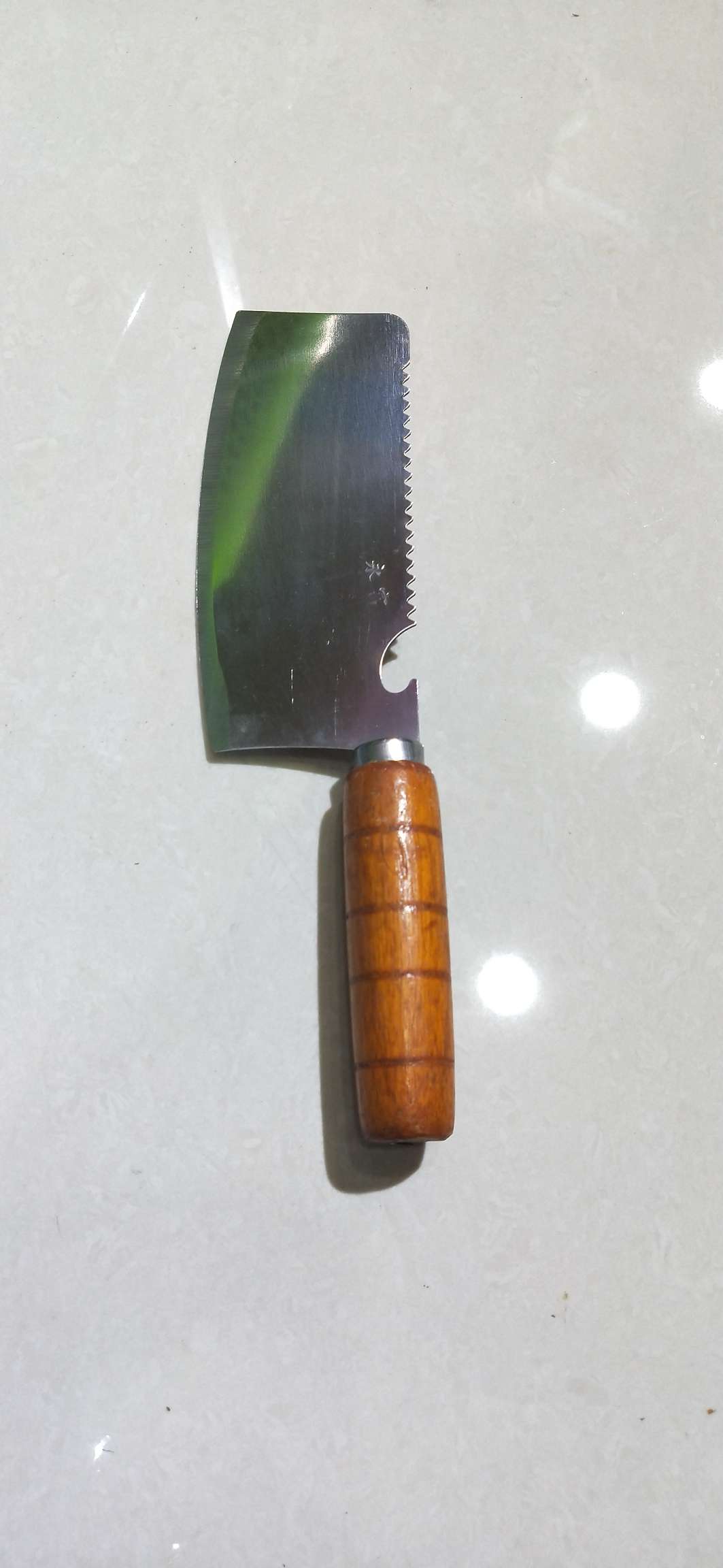 Toothed knife