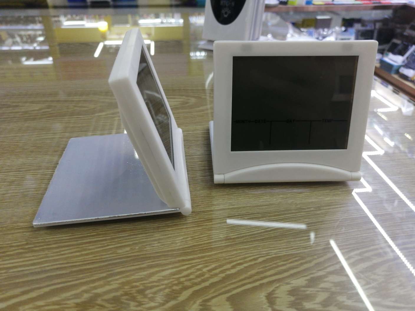 翻盖正方形电子钟详情图4