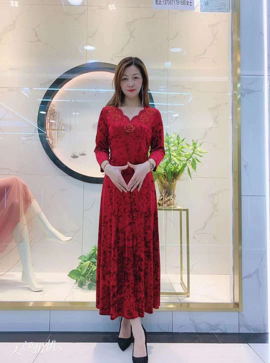 进喜妈妈装口绒白底实物图