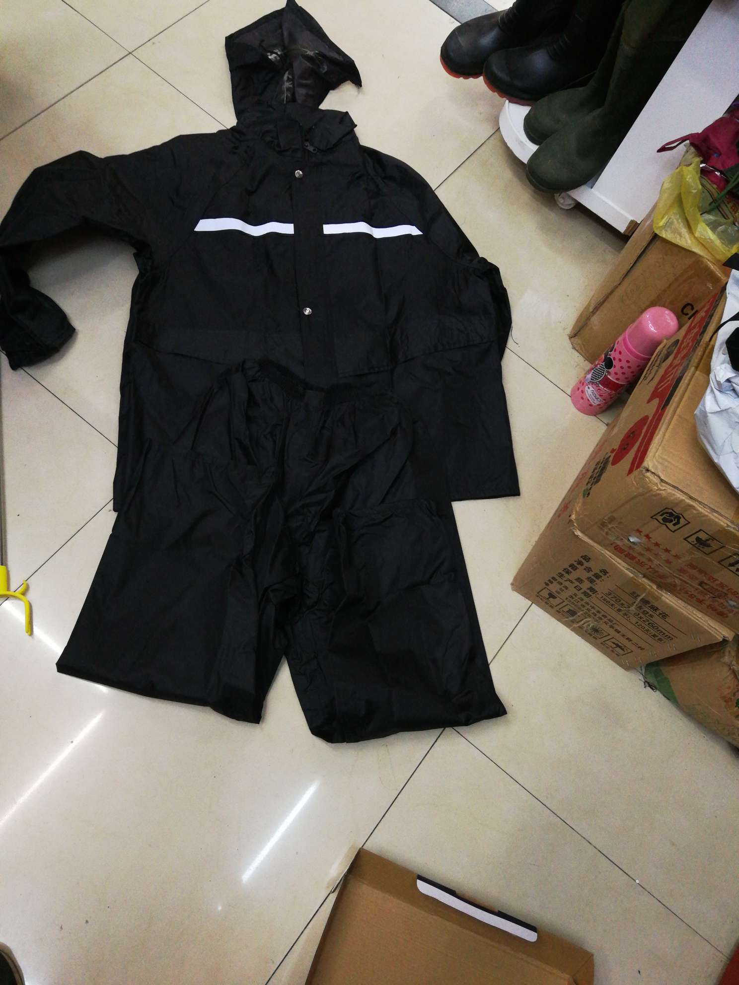 双层套装雨衣细节图