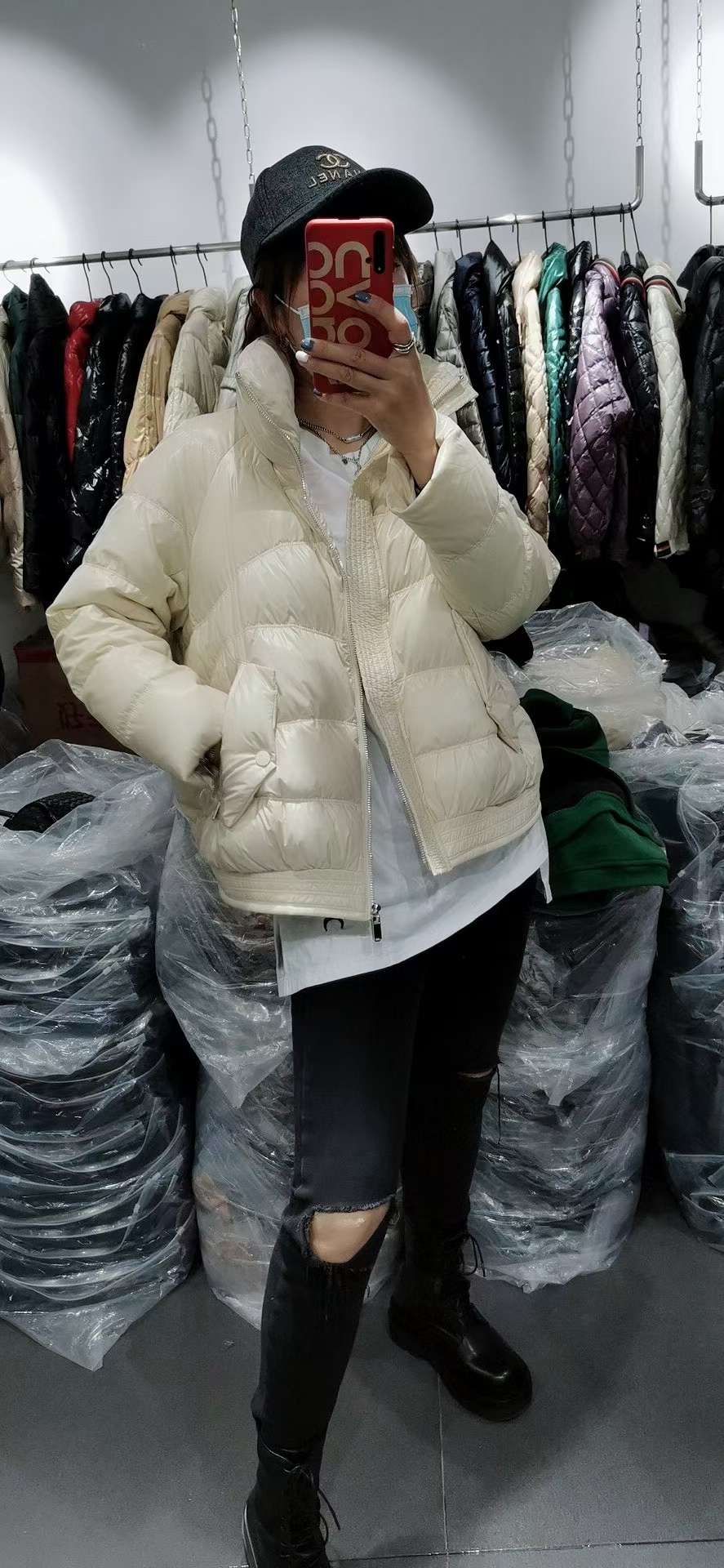 面包羽绒服详情图1