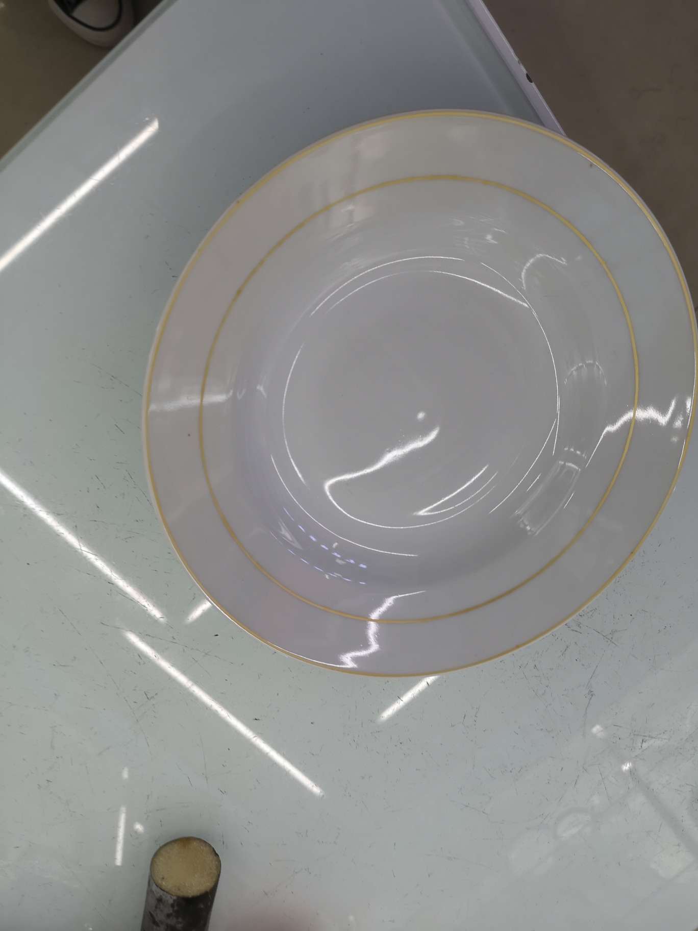 8-Inch Soup Plate With Gold Thread details Picture