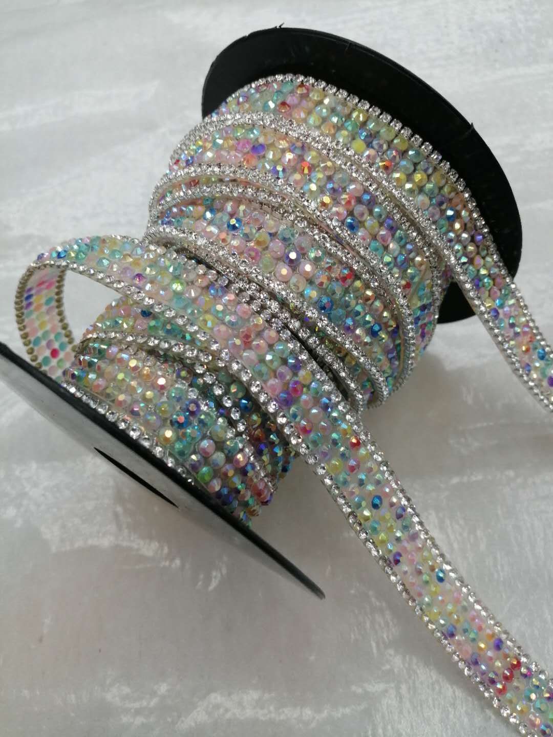 Hot Drawing Rhinestone Resin Strip, Lace Pattern details Picture