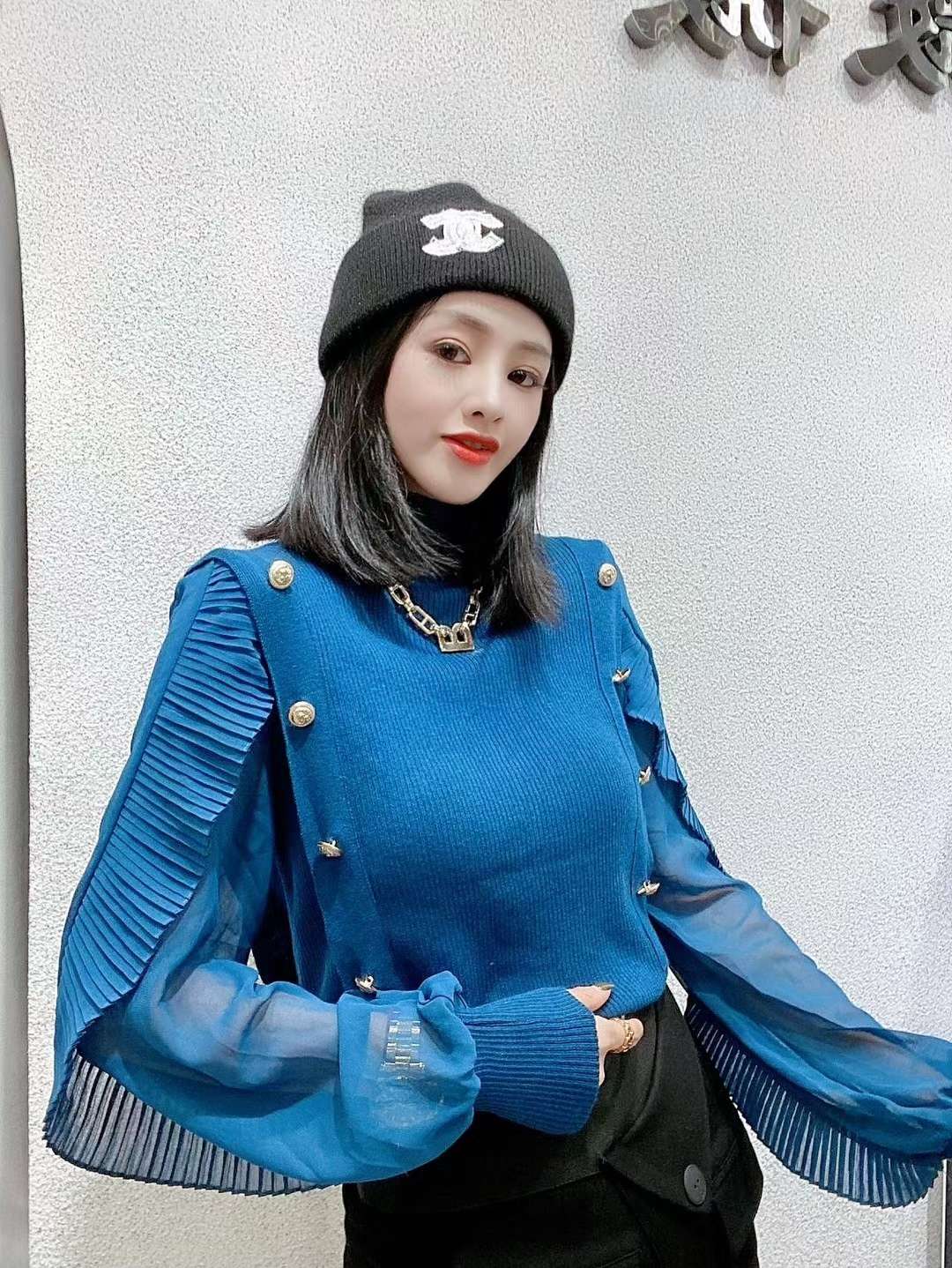 Sleeved Top