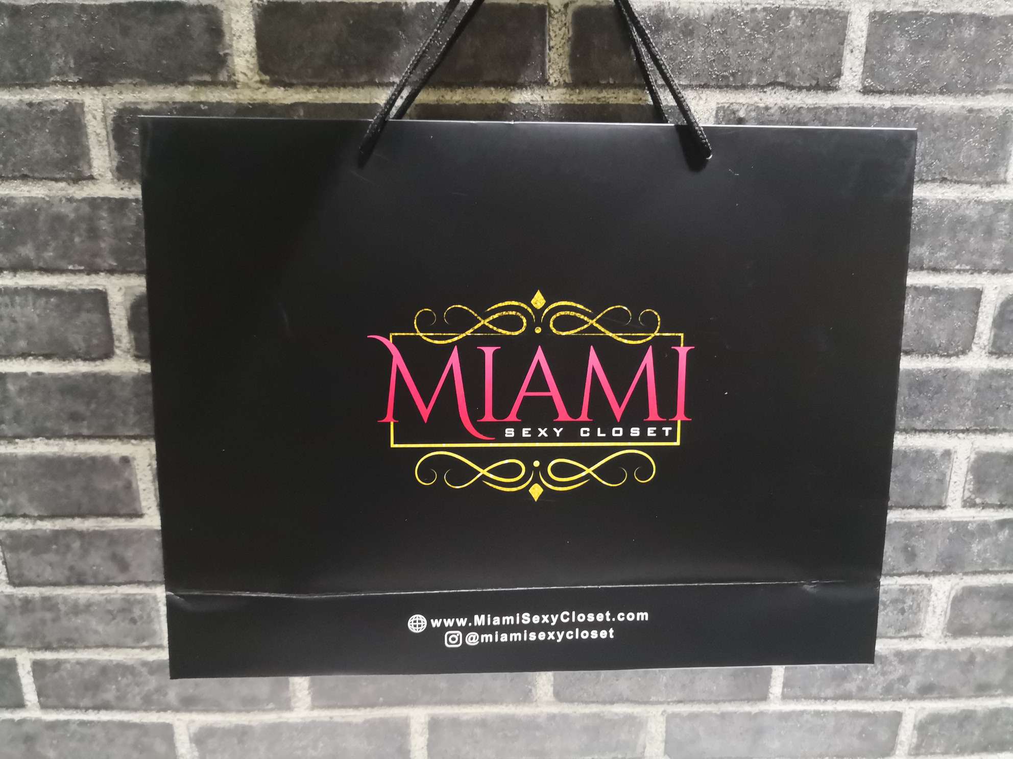 纸袋现货礼品袋黑色纸袋批发服装手提袋支持印刷logo广告包装袋