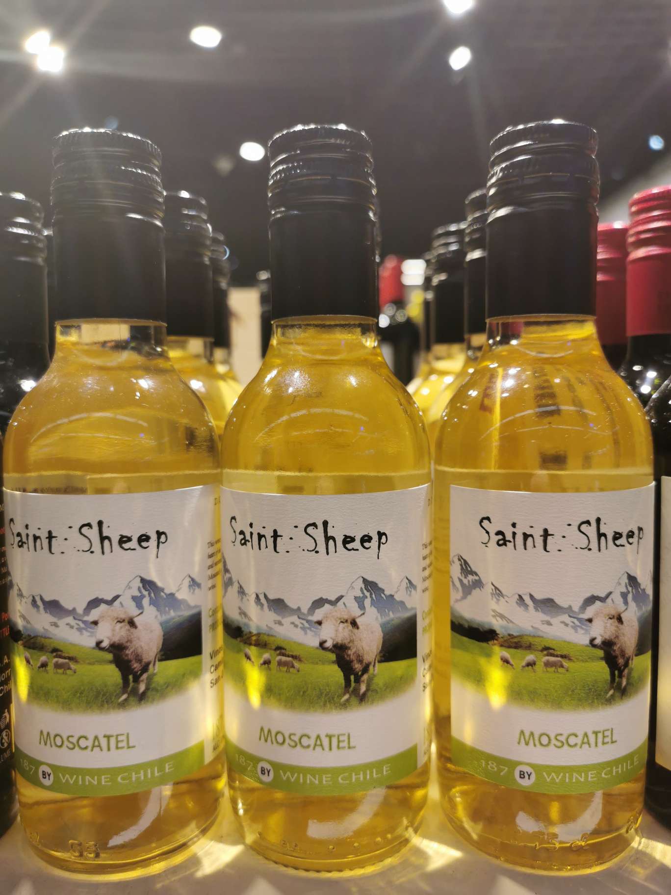 小羊半干白葡萄酒