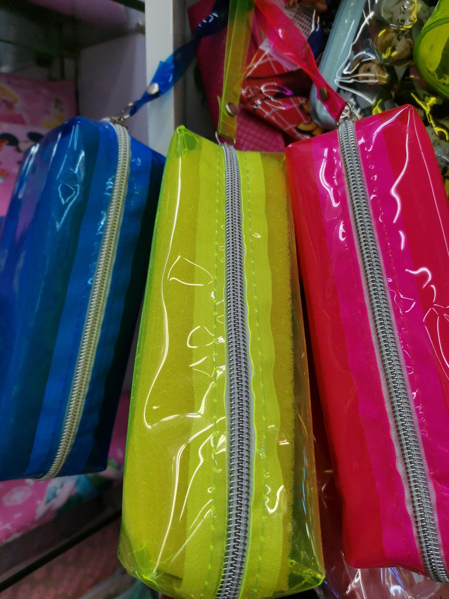 大PⅤS八角笔袋