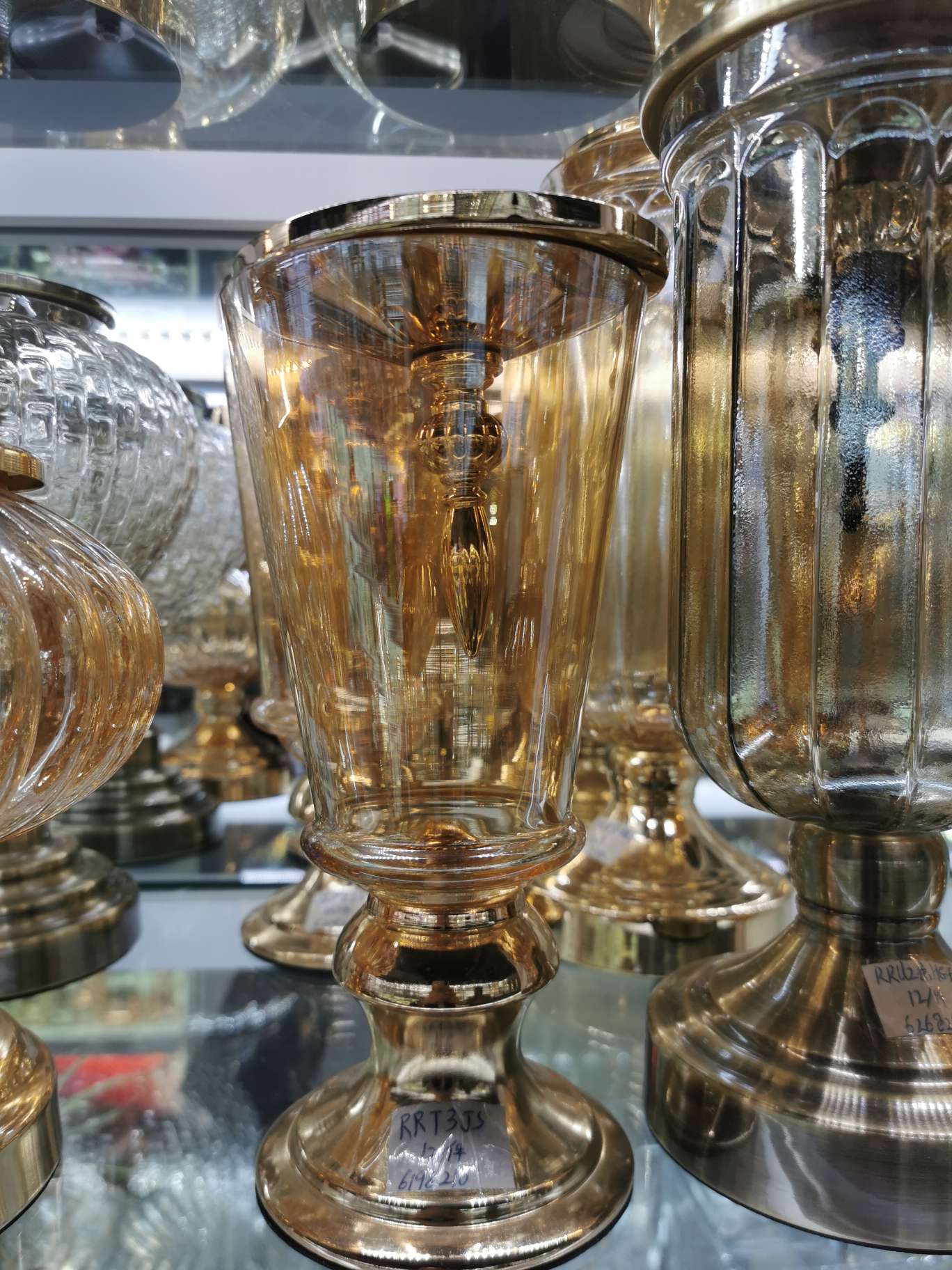 Glass handicrafts, glass ornaments, home decorations, and various place ornaments 4