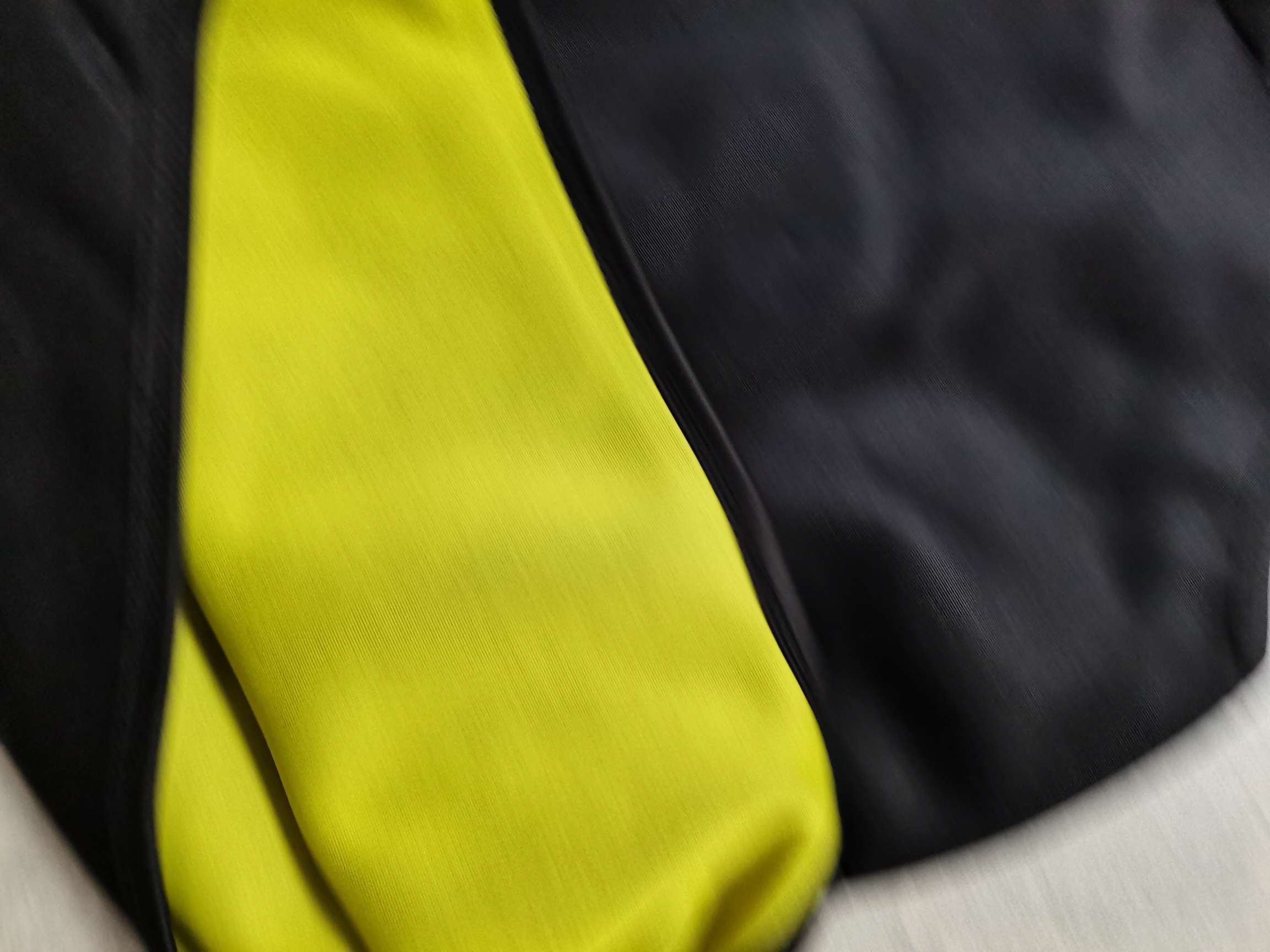 运动短袖 塑身美体上衣 瑜伽自发热详情图6