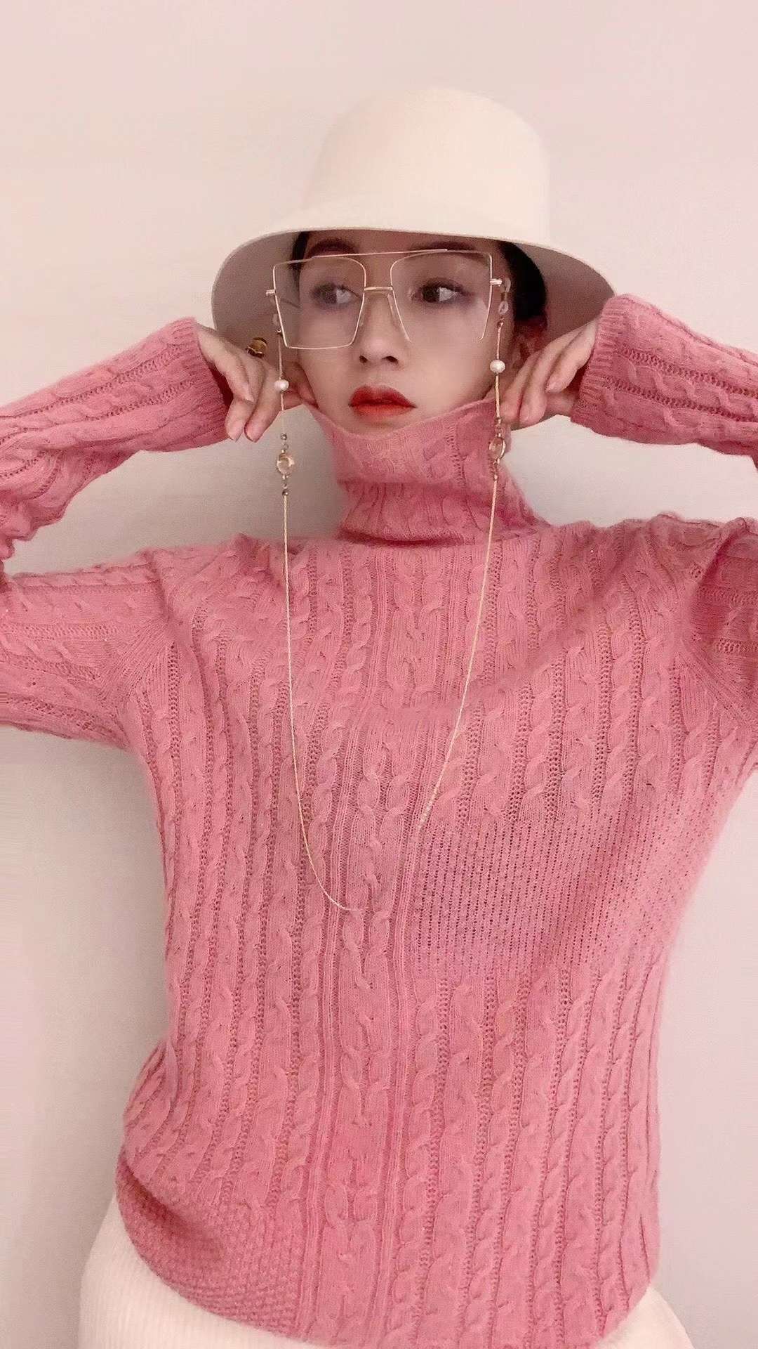 Cashmere Base Shirt Application Scenario