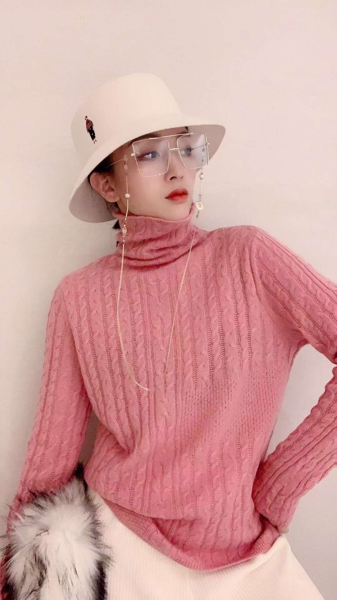 Cashmere Base Shirt details Picture