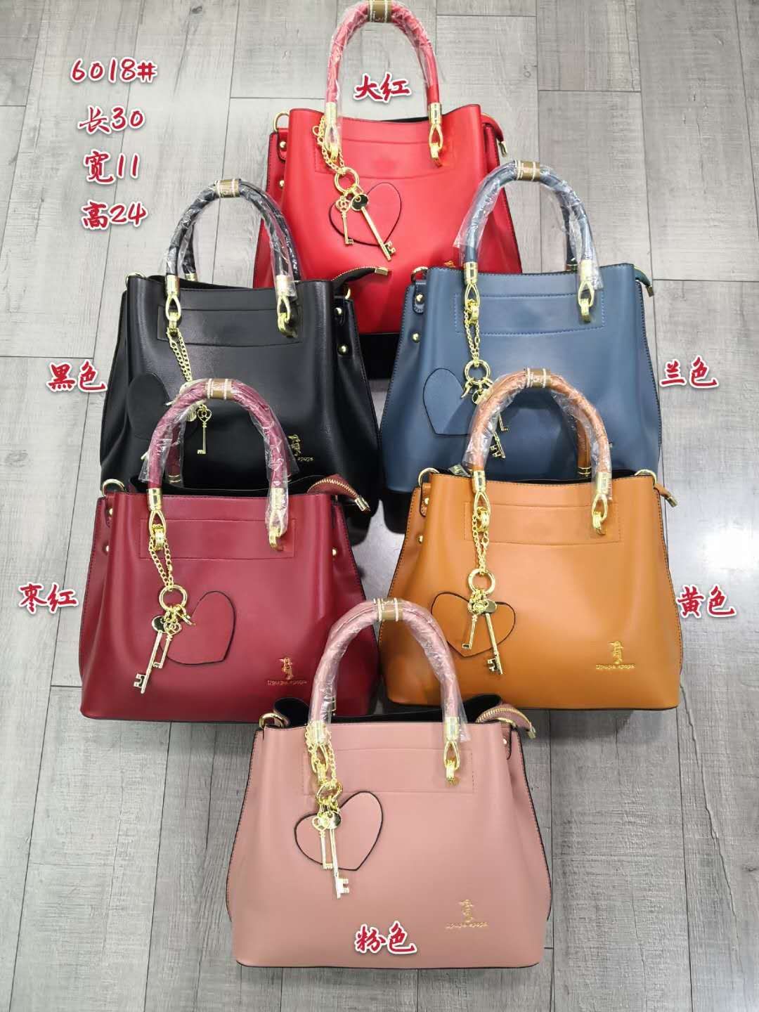 香港啄木鸟品牌女包 牛皮纹 手提单肩斜挎女包 经典爆款细节图