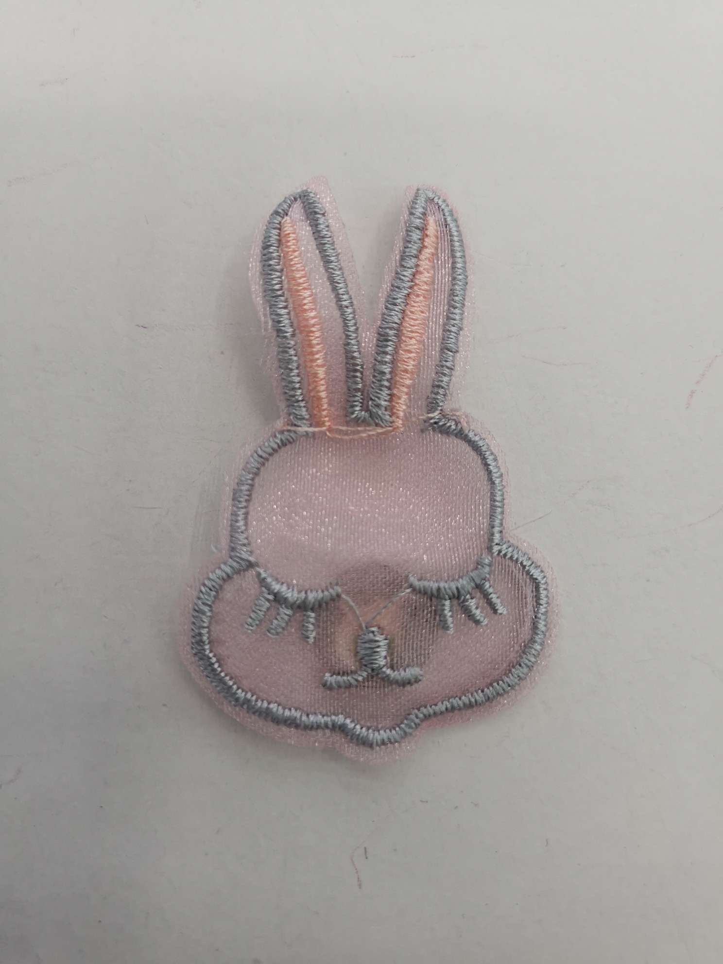 刺绣兔子                  图